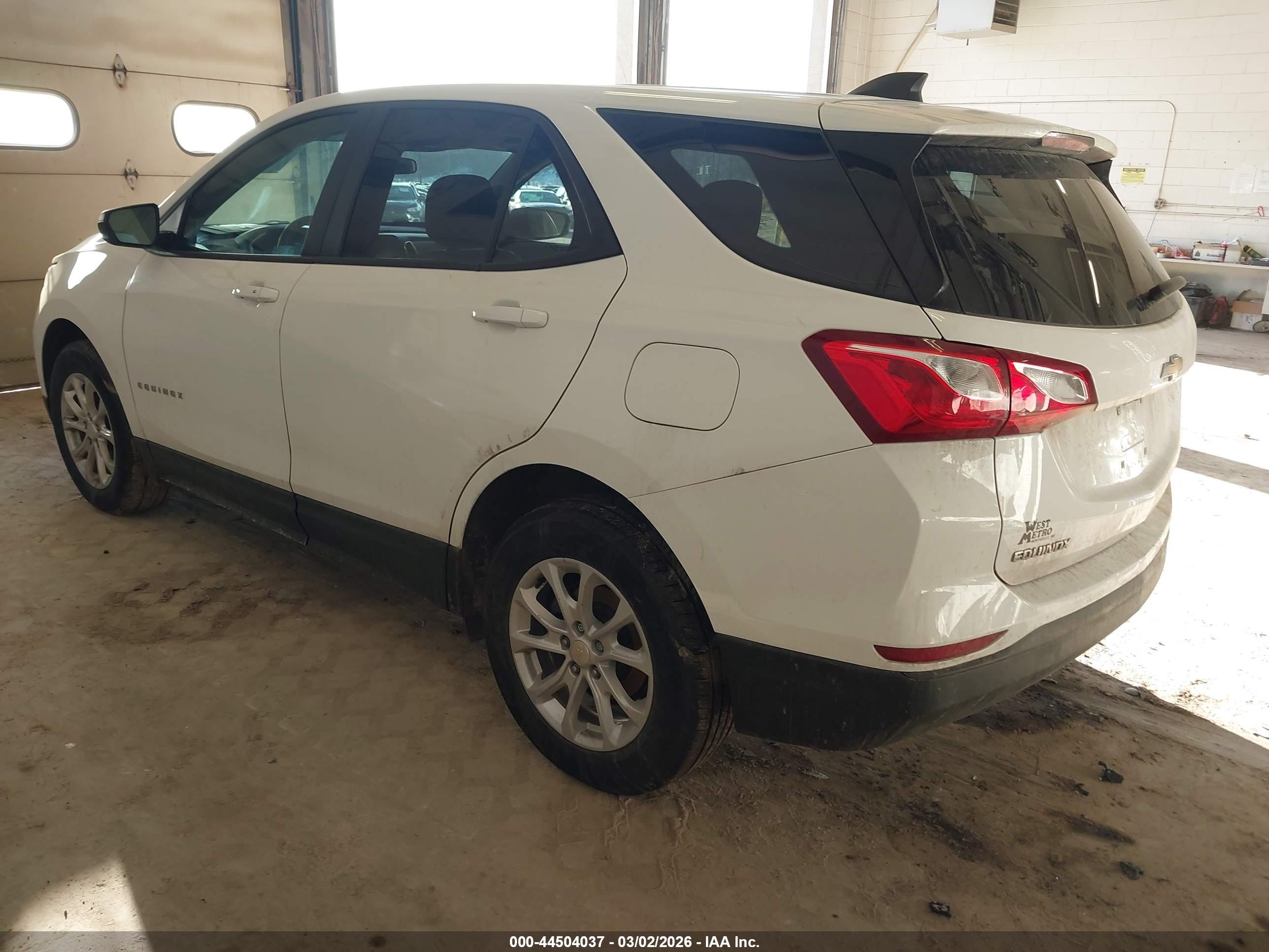 CHEVROLET EQUINOX image 3