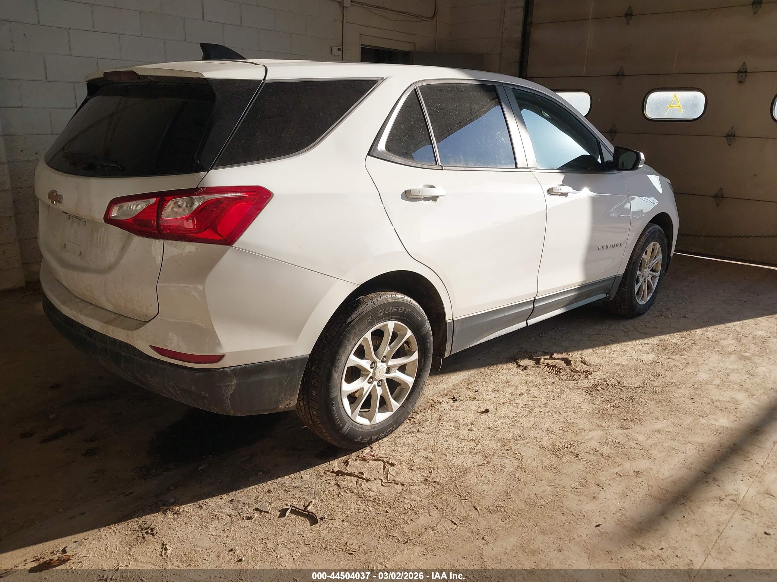 CHEVROLET EQUINOX image 4