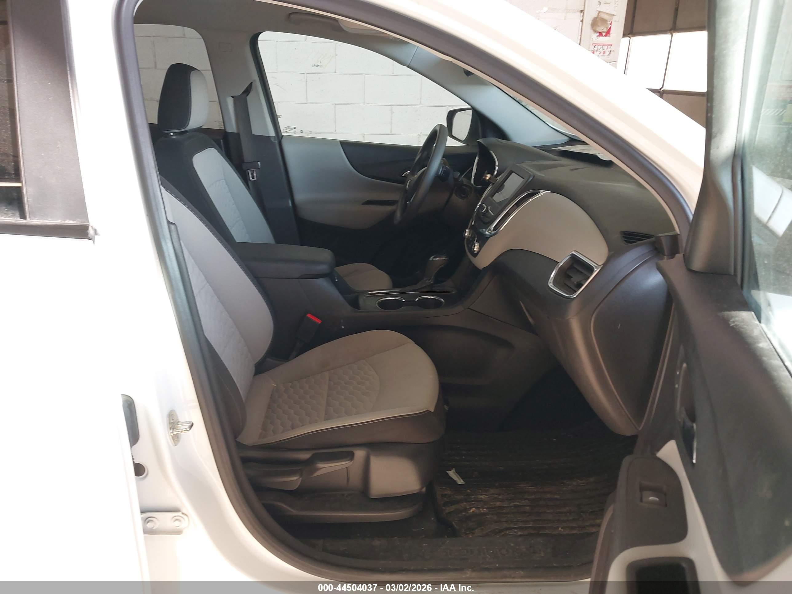 CHEVROLET EQUINOX image 5