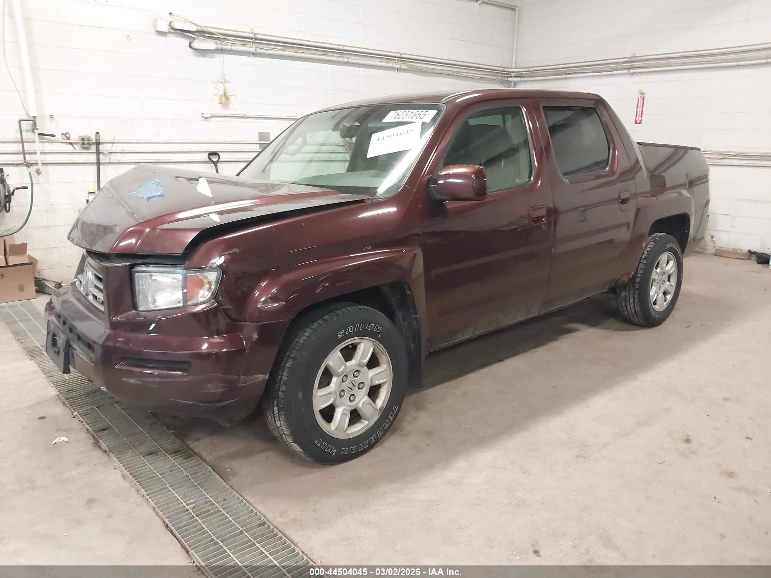 HONDA RIDGELINE image 2