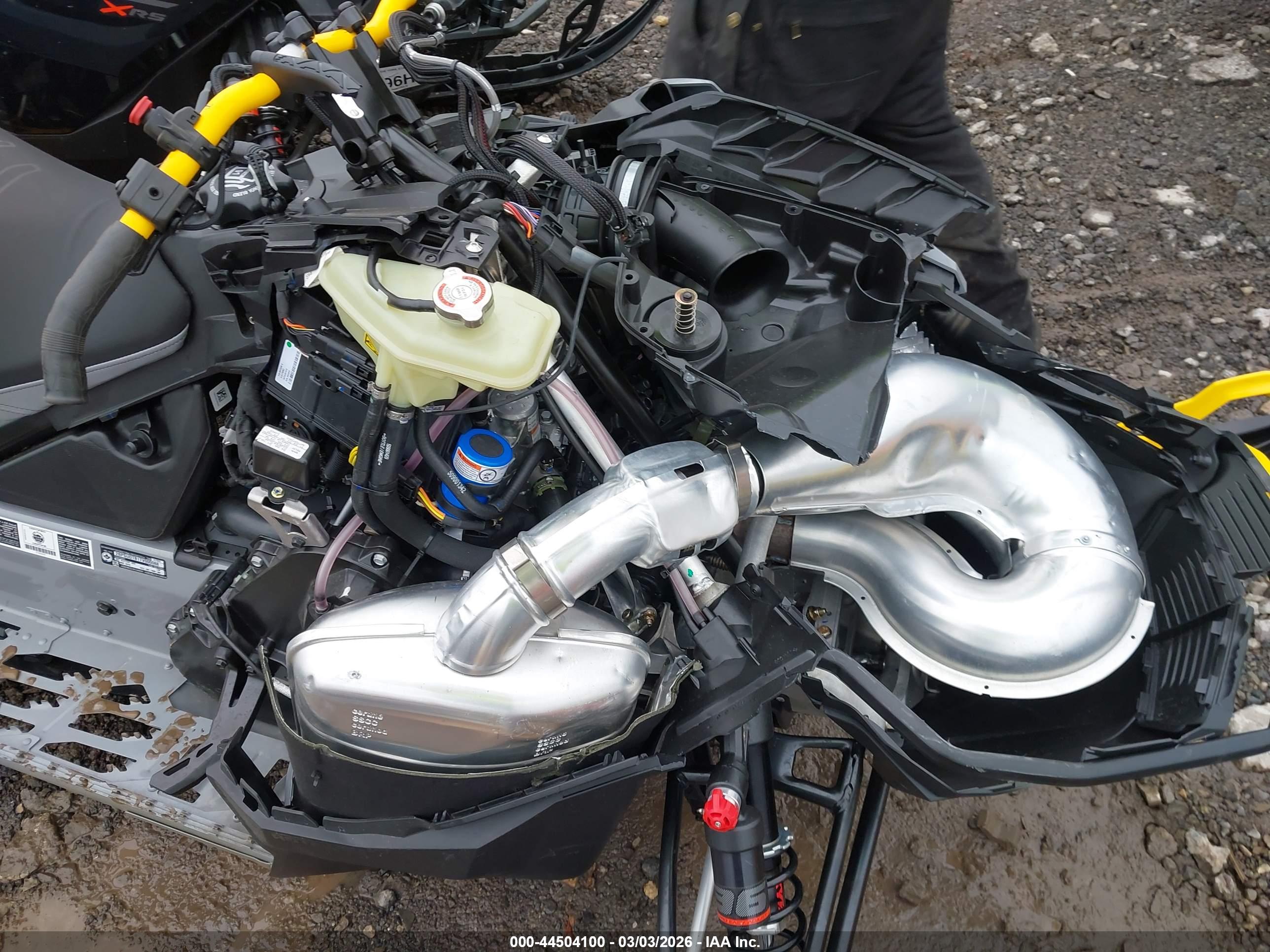 SKI-DOO MXZ image 10