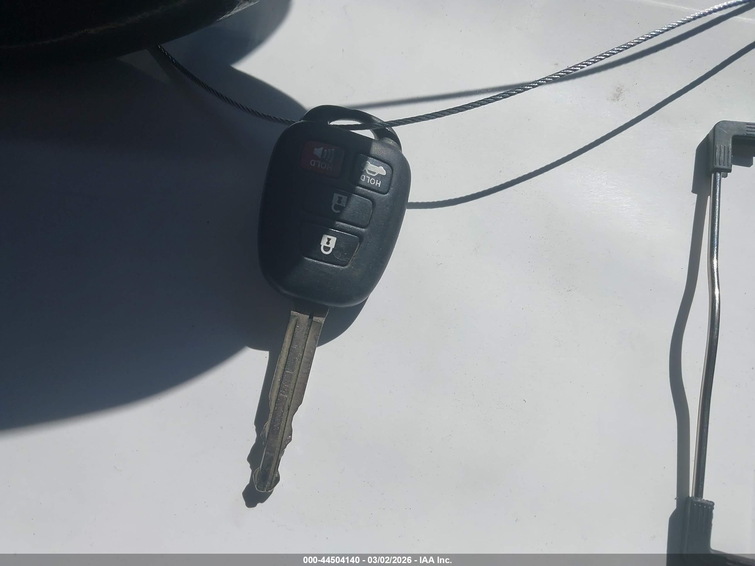 TOYOTA CAMRY image 11
