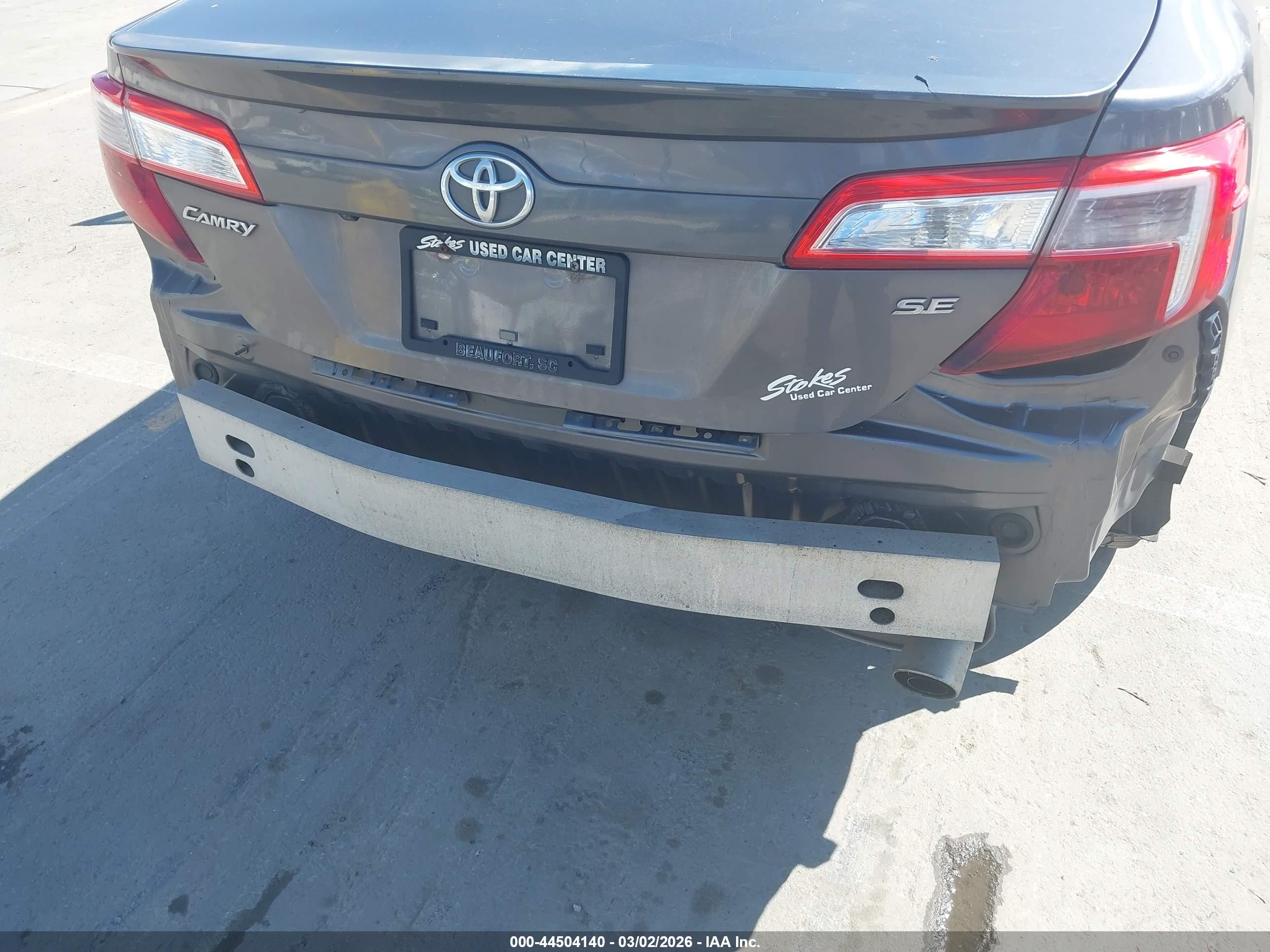 TOYOTA CAMRY image 6