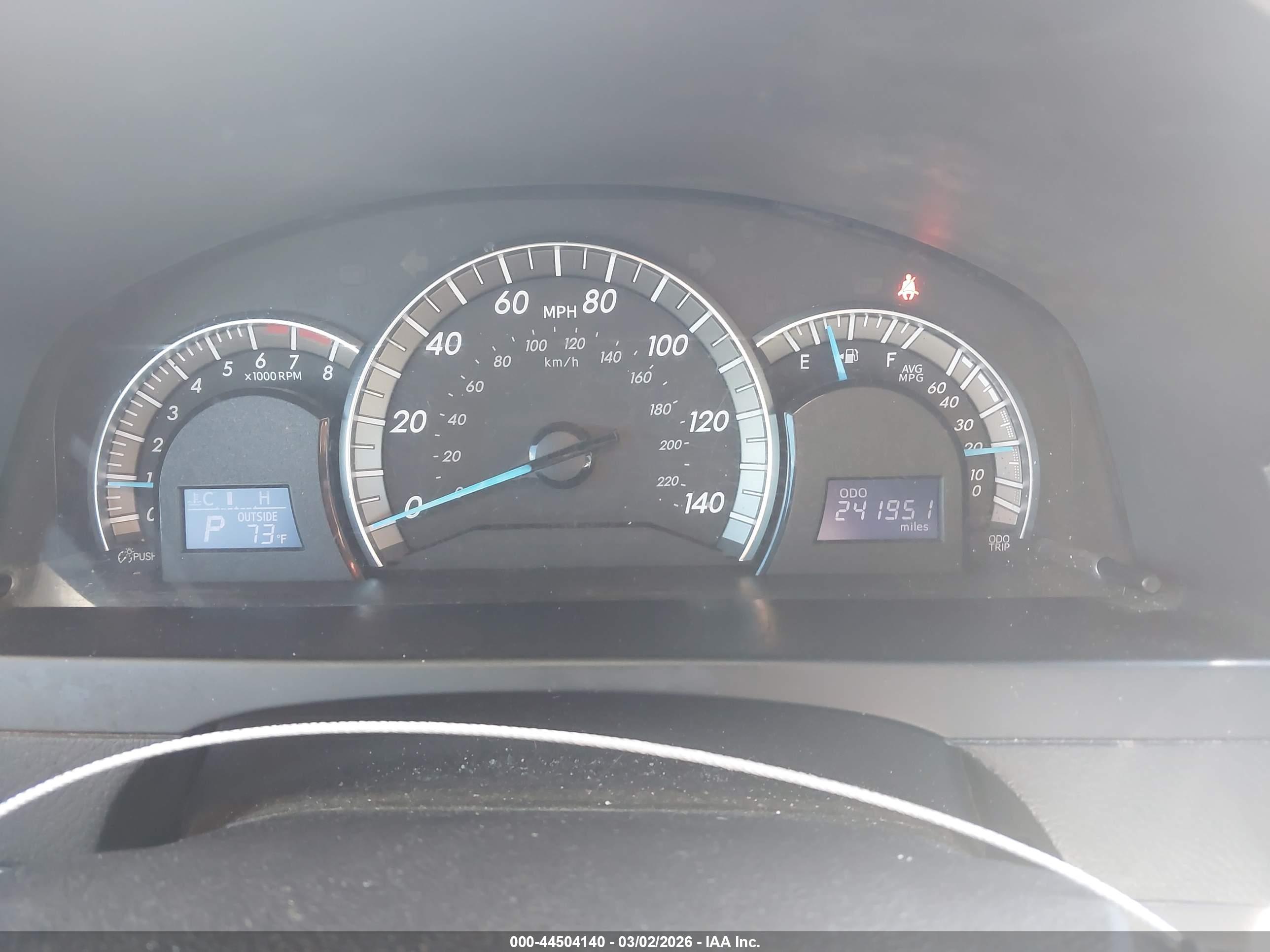 TOYOTA CAMRY image 7