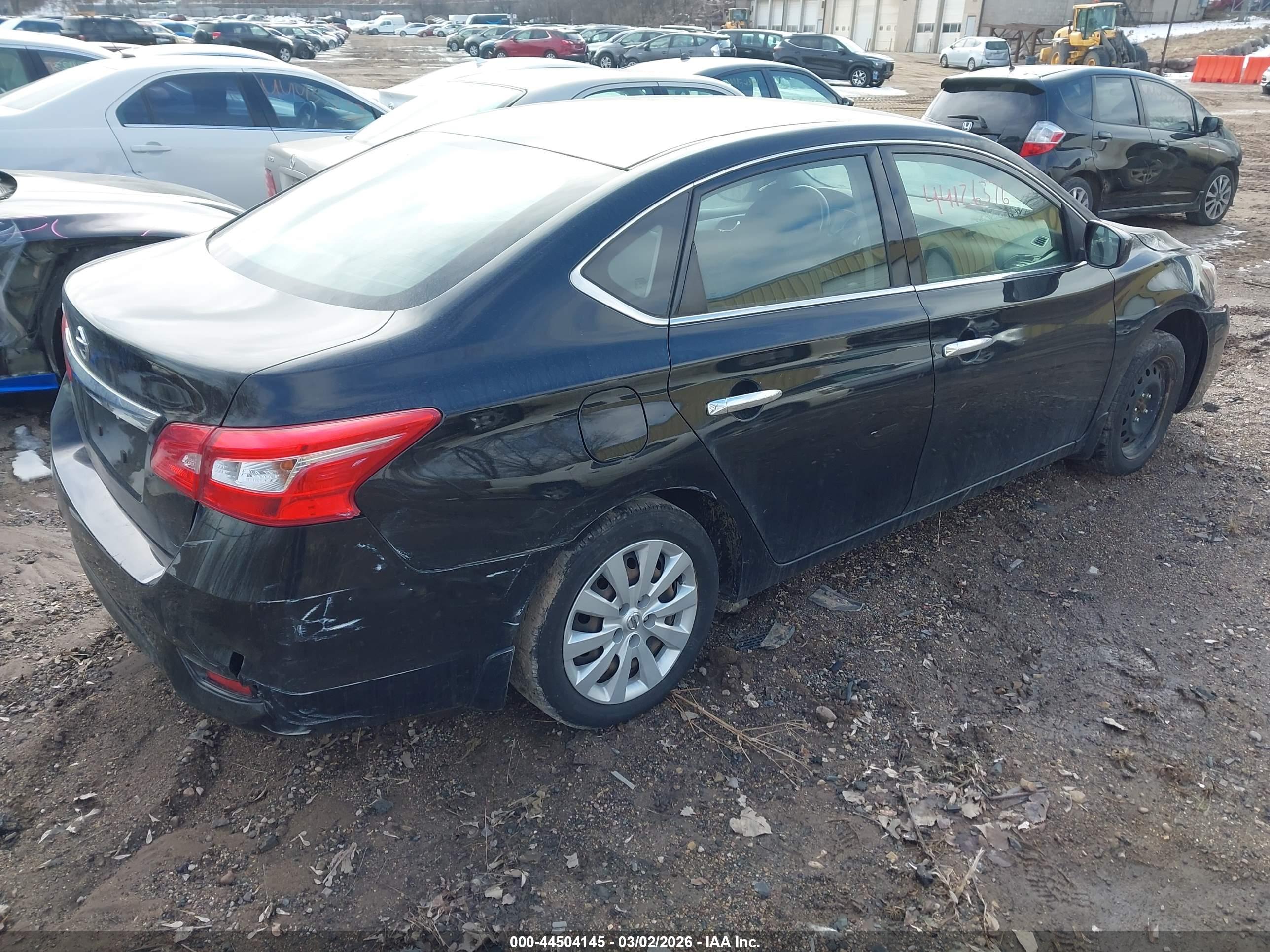 NISSAN SENTRA image 4