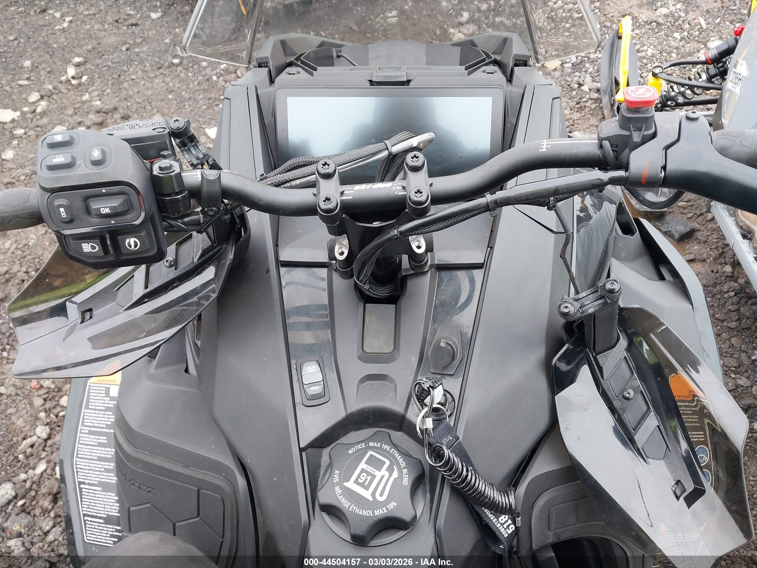 SKI-DOO MXZ image 11