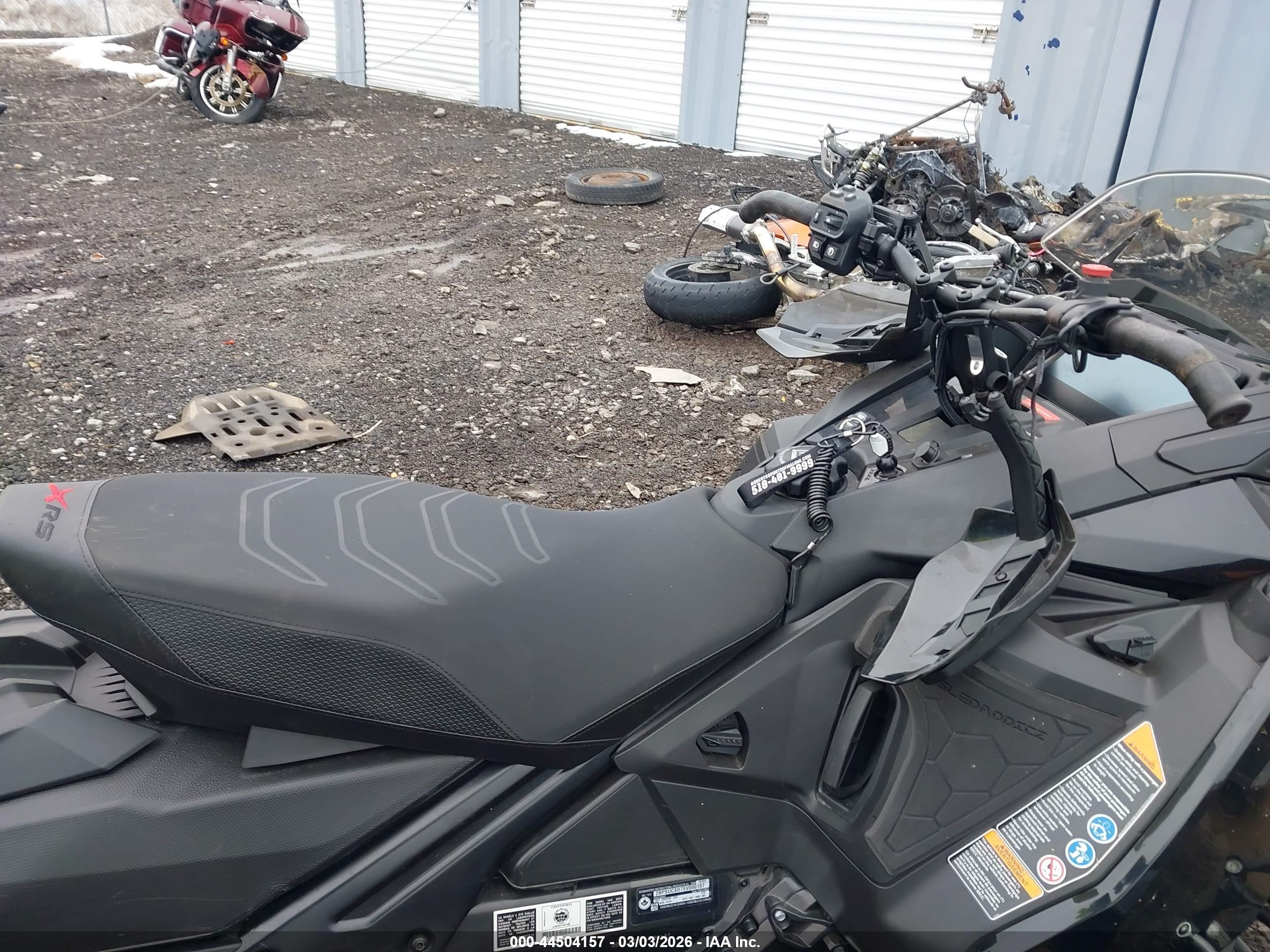 SKI-DOO MXZ image 5