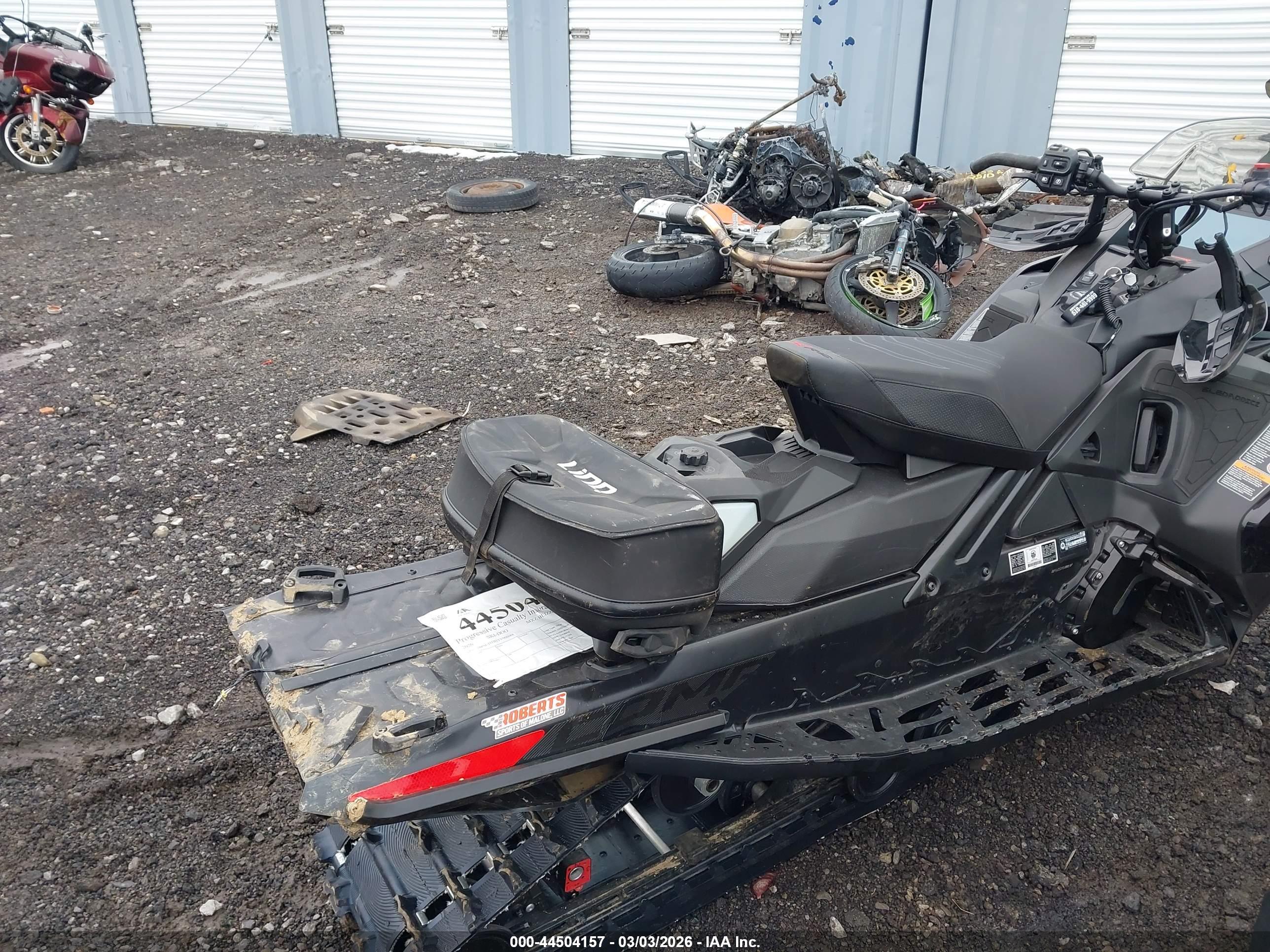 SKI-DOO MXZ image 8