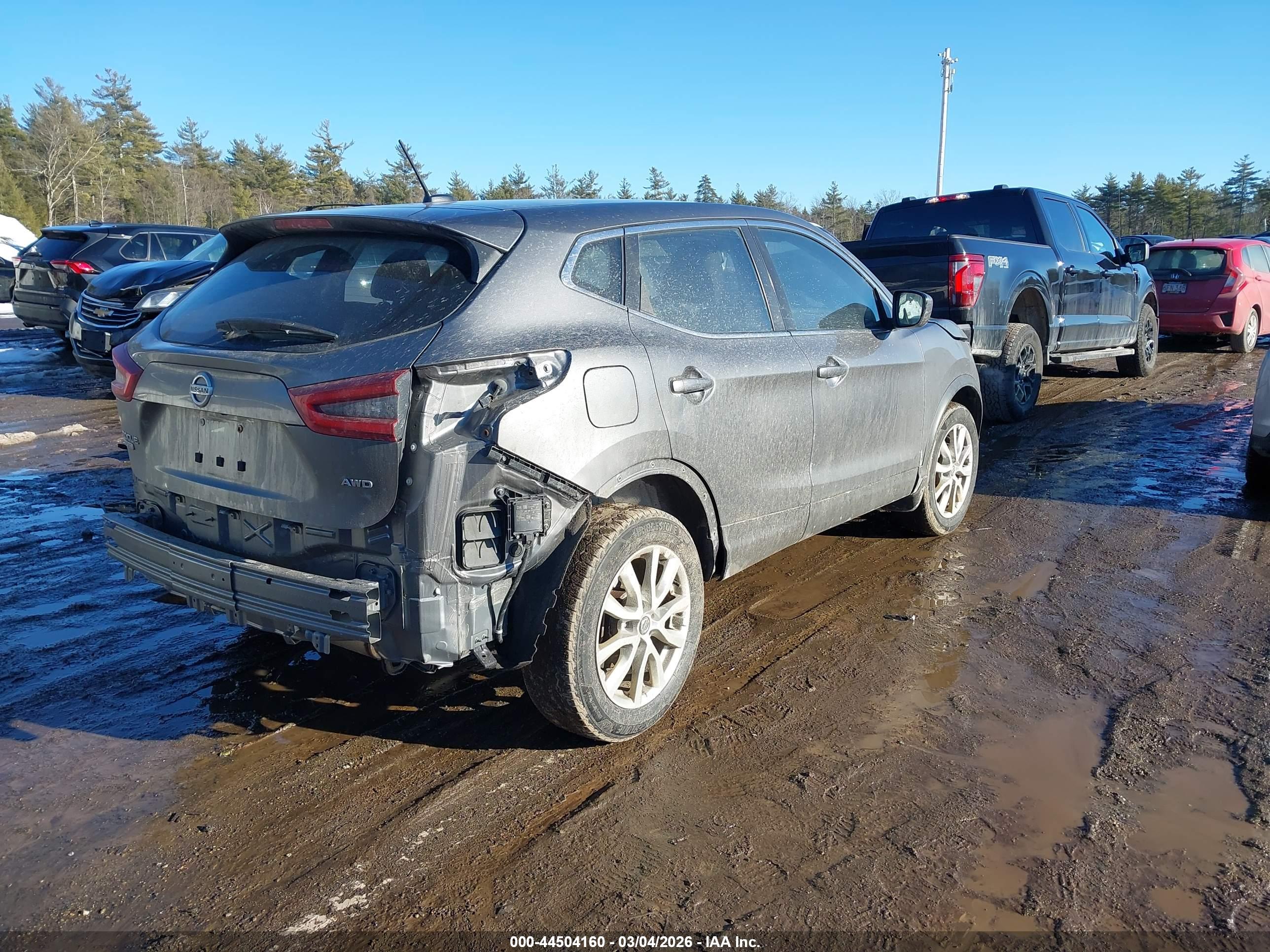 NISSAN ROGUE image 4