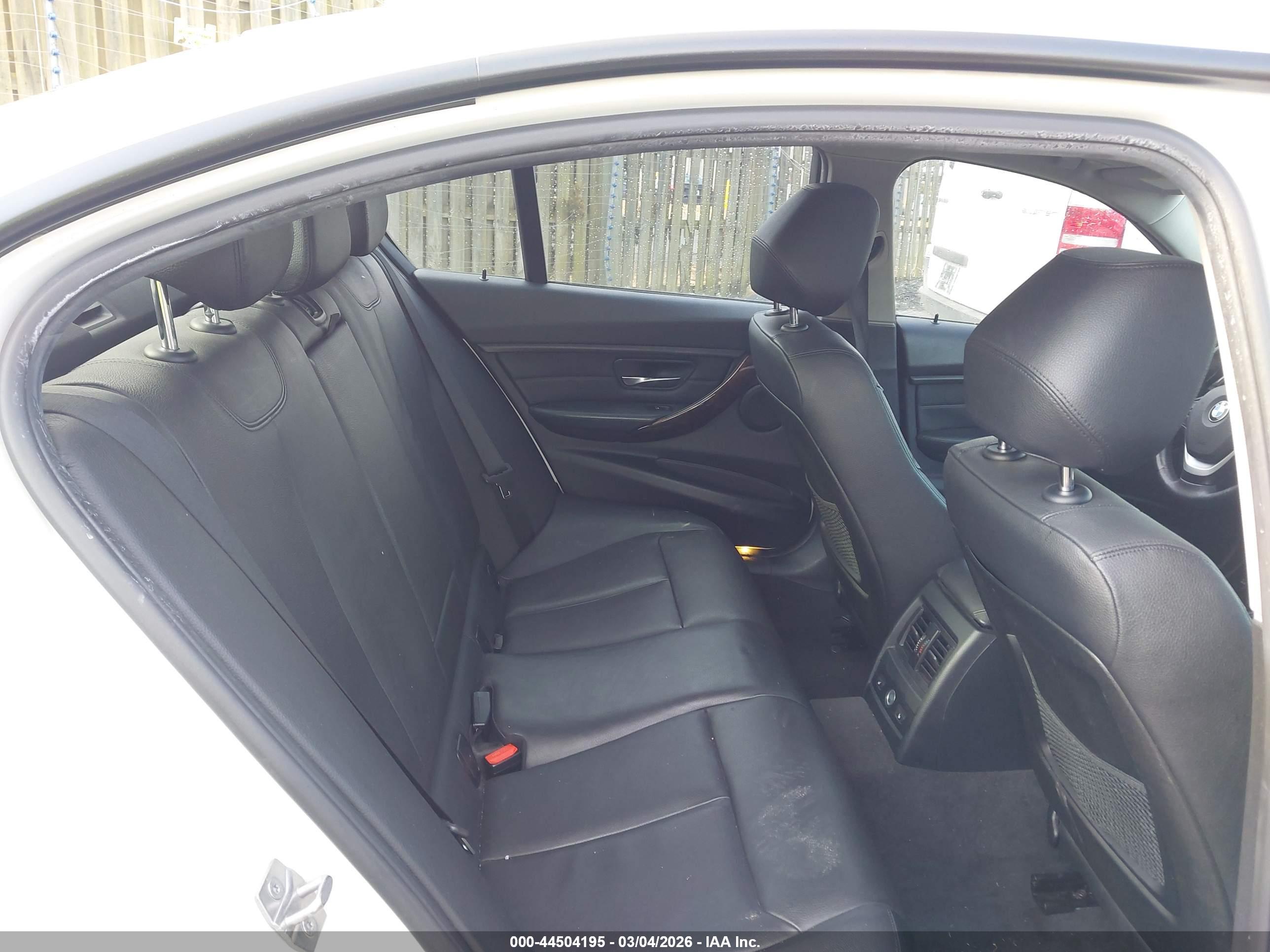 BMW 328I image 8