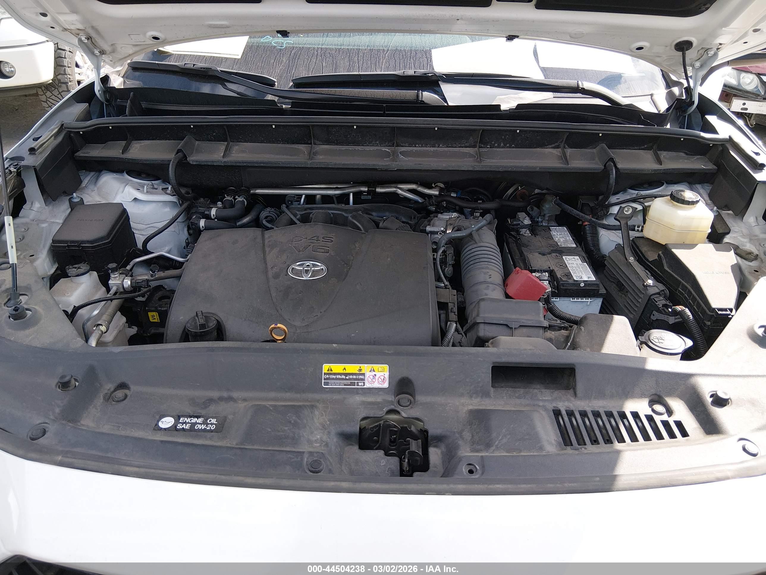 TOYOTA HIGHLANDER image 10
