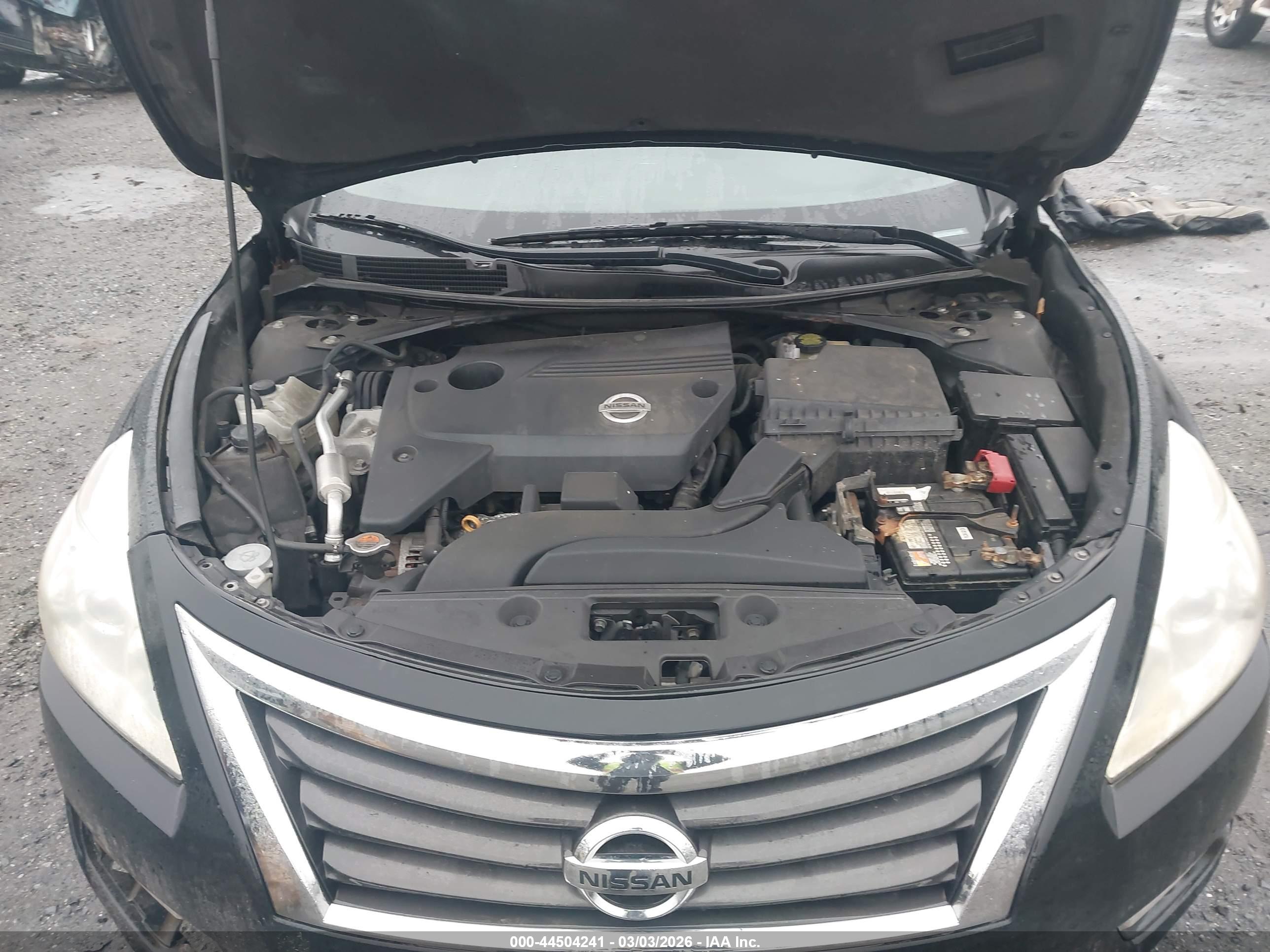 NISSAN ALTIMA image 10