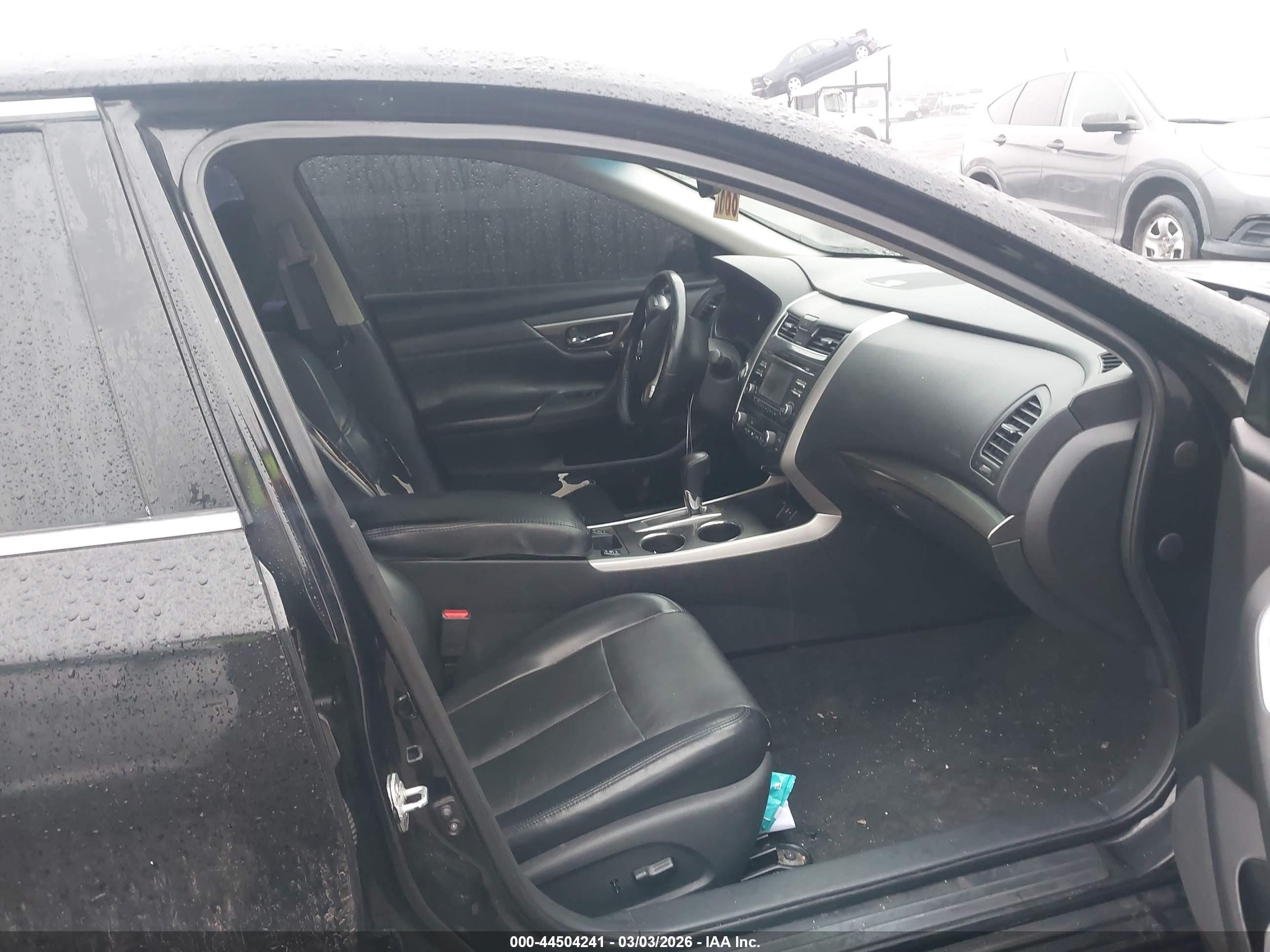 NISSAN ALTIMA image 5