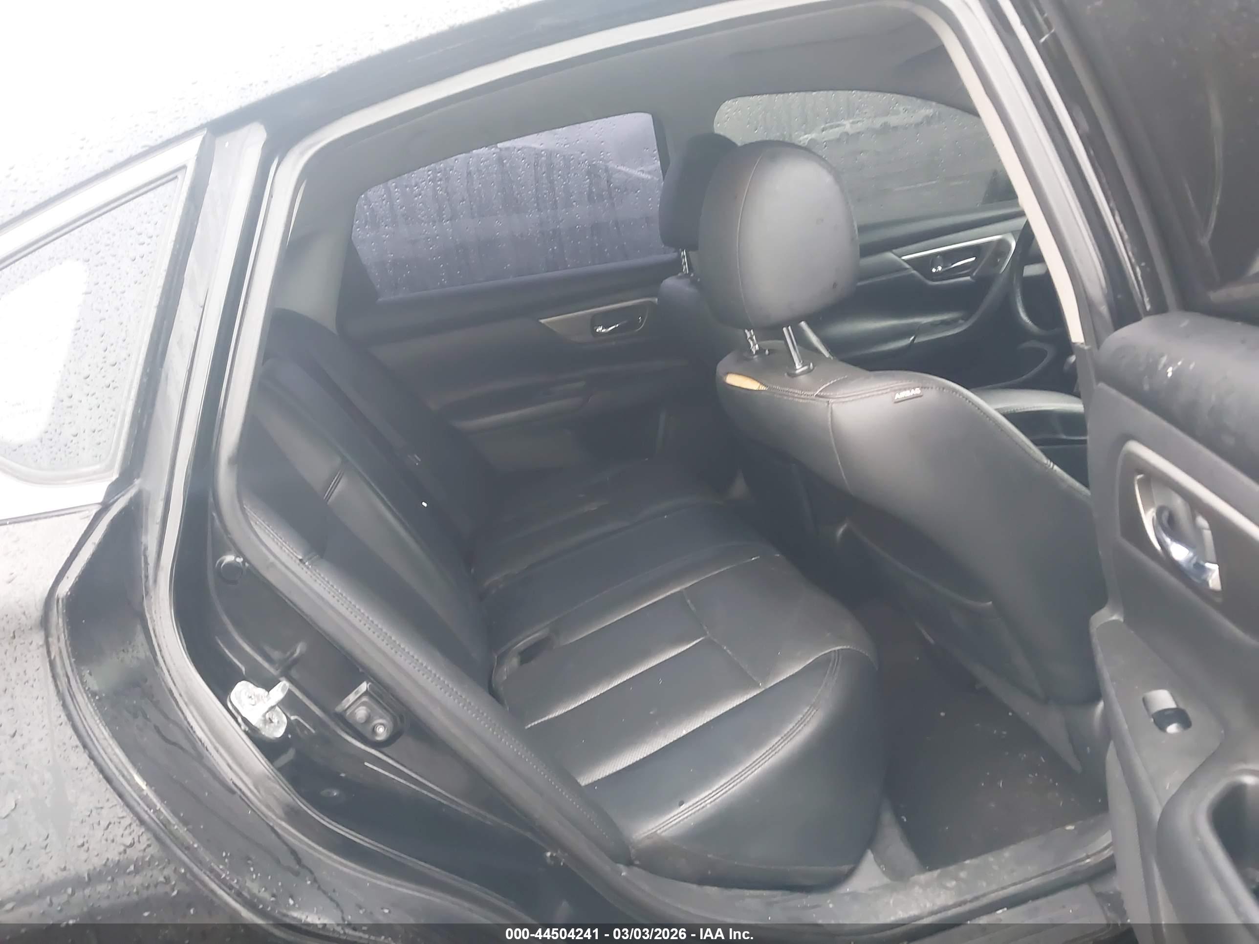 NISSAN ALTIMA image 8