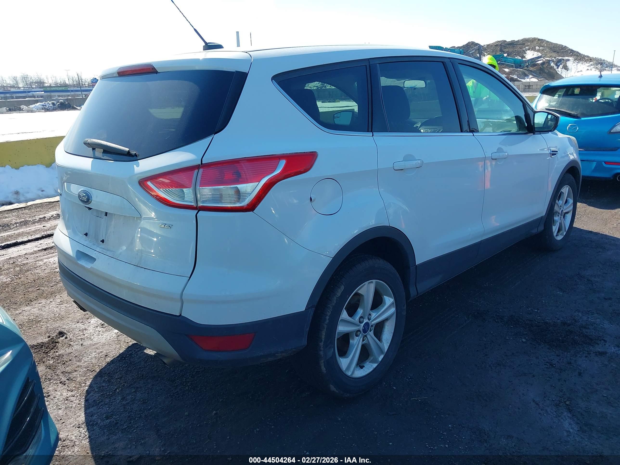 FORD ESCAPE image 4