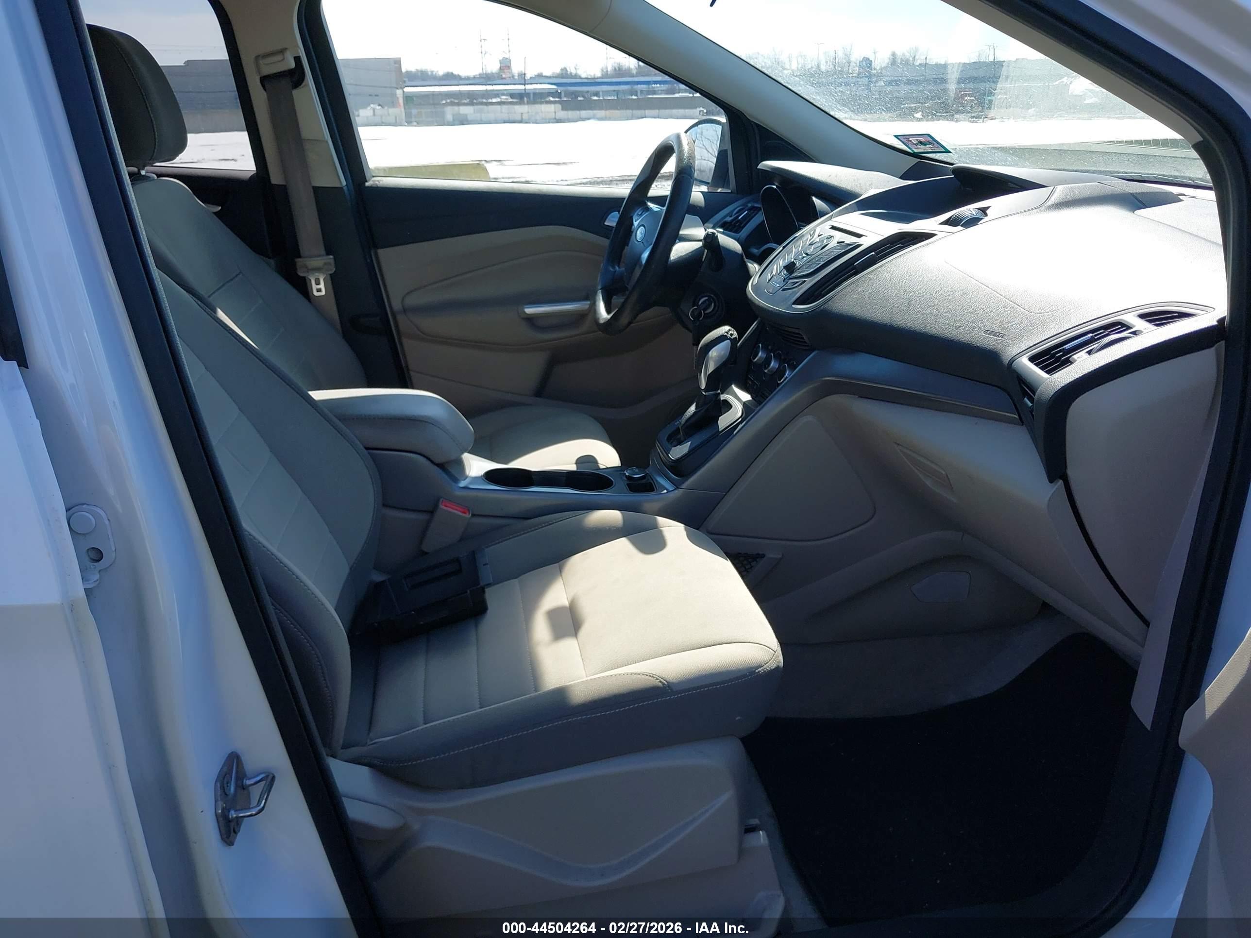 FORD ESCAPE image 5