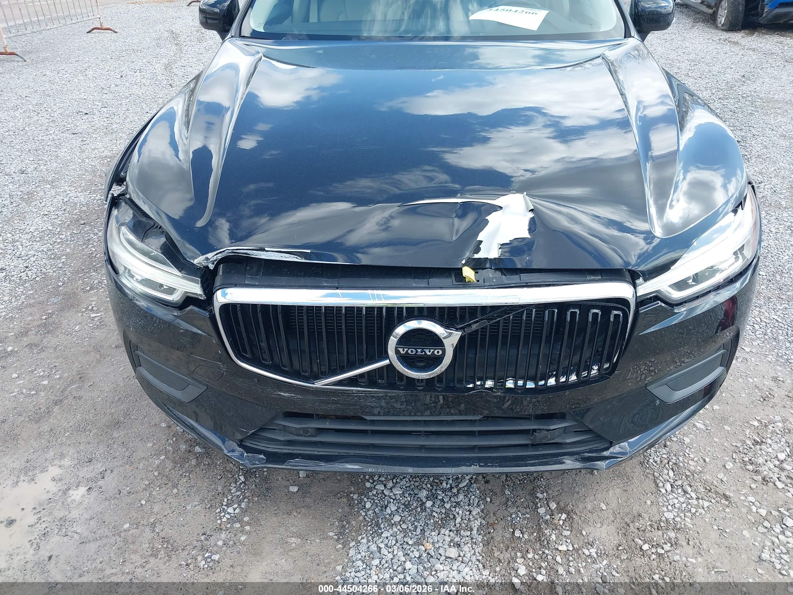 VOLVO XC60 image 6