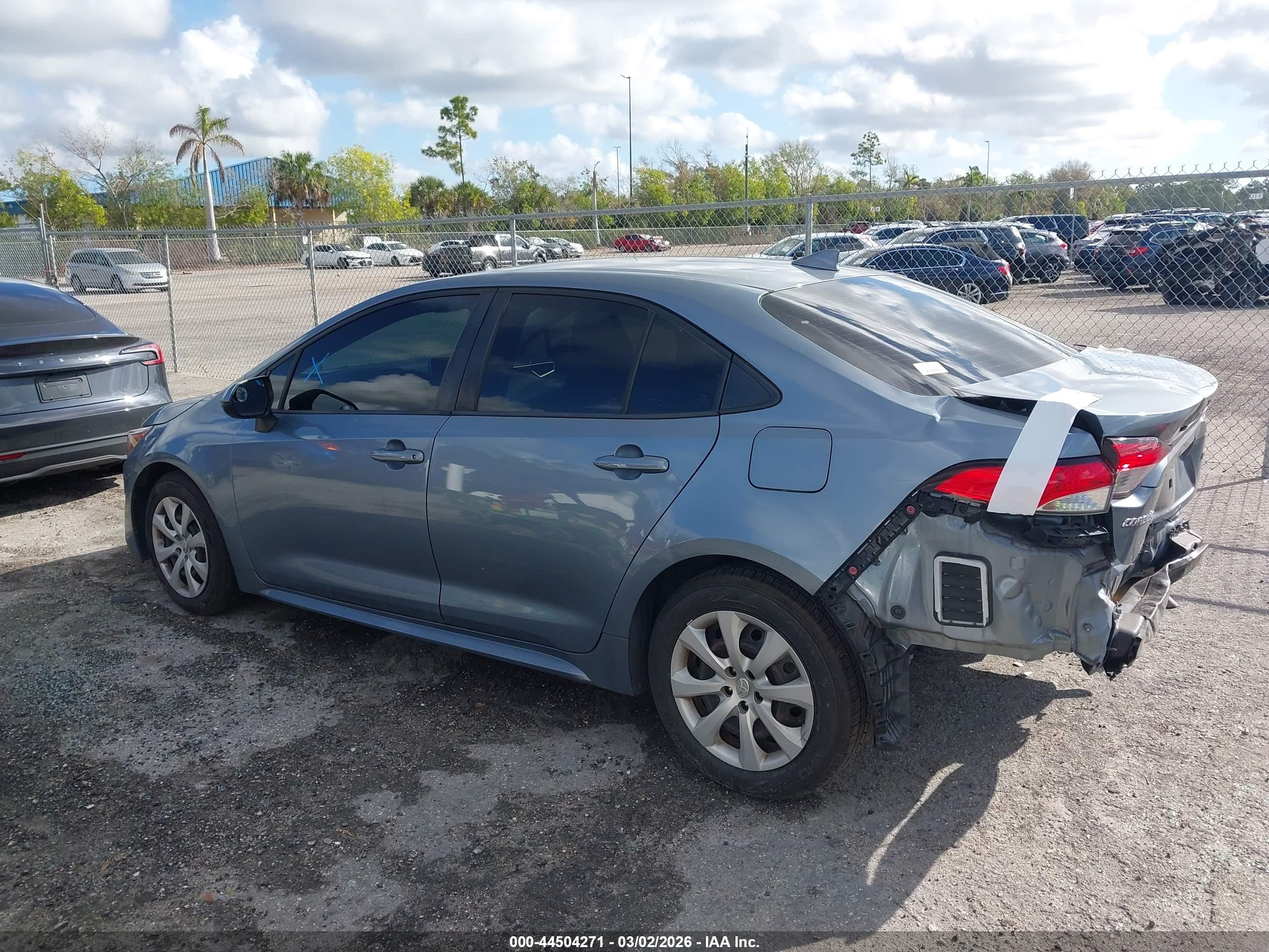 TOYOTA COROLLA image 3