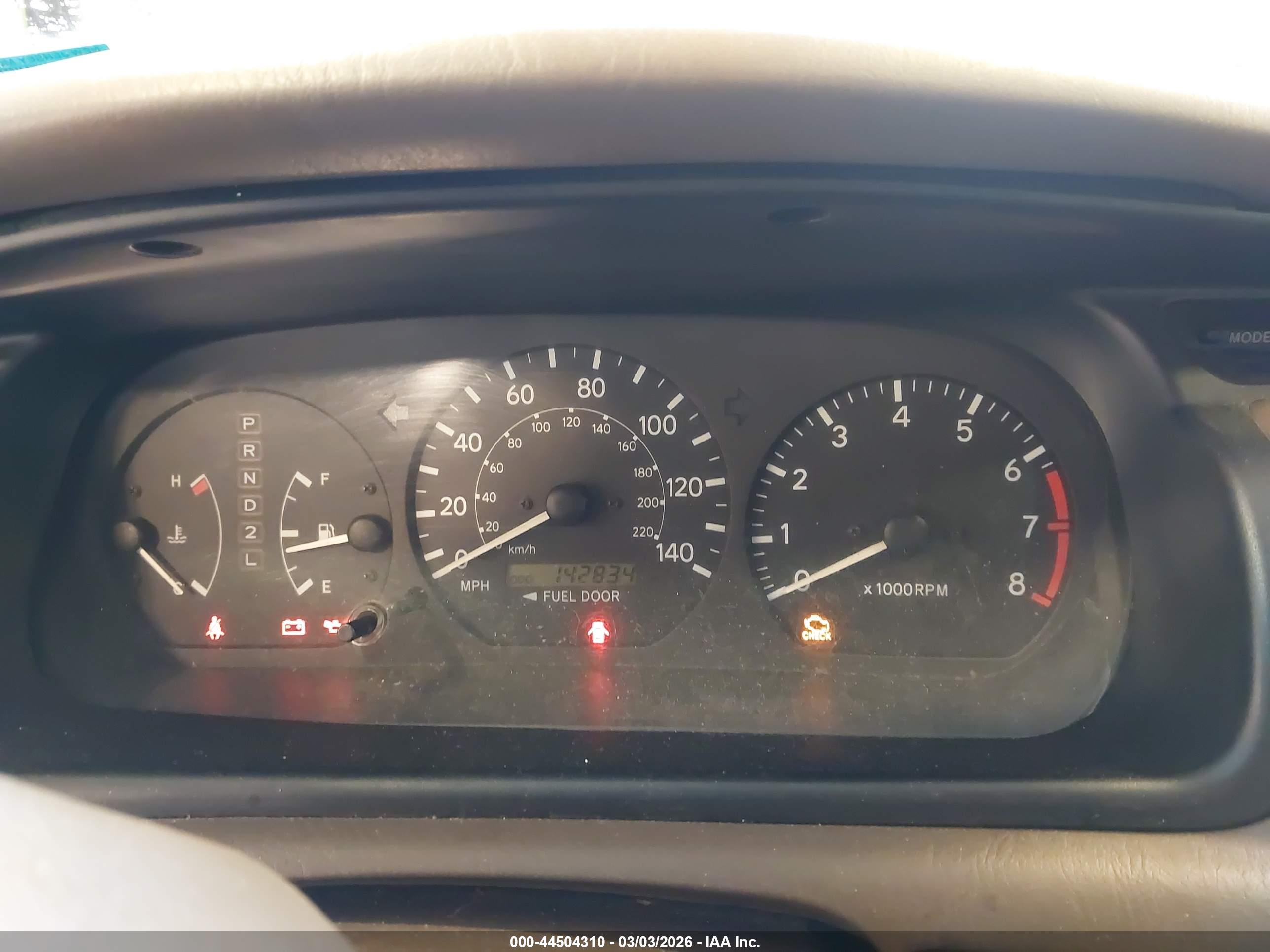 TOYOTA CAMRY image 7