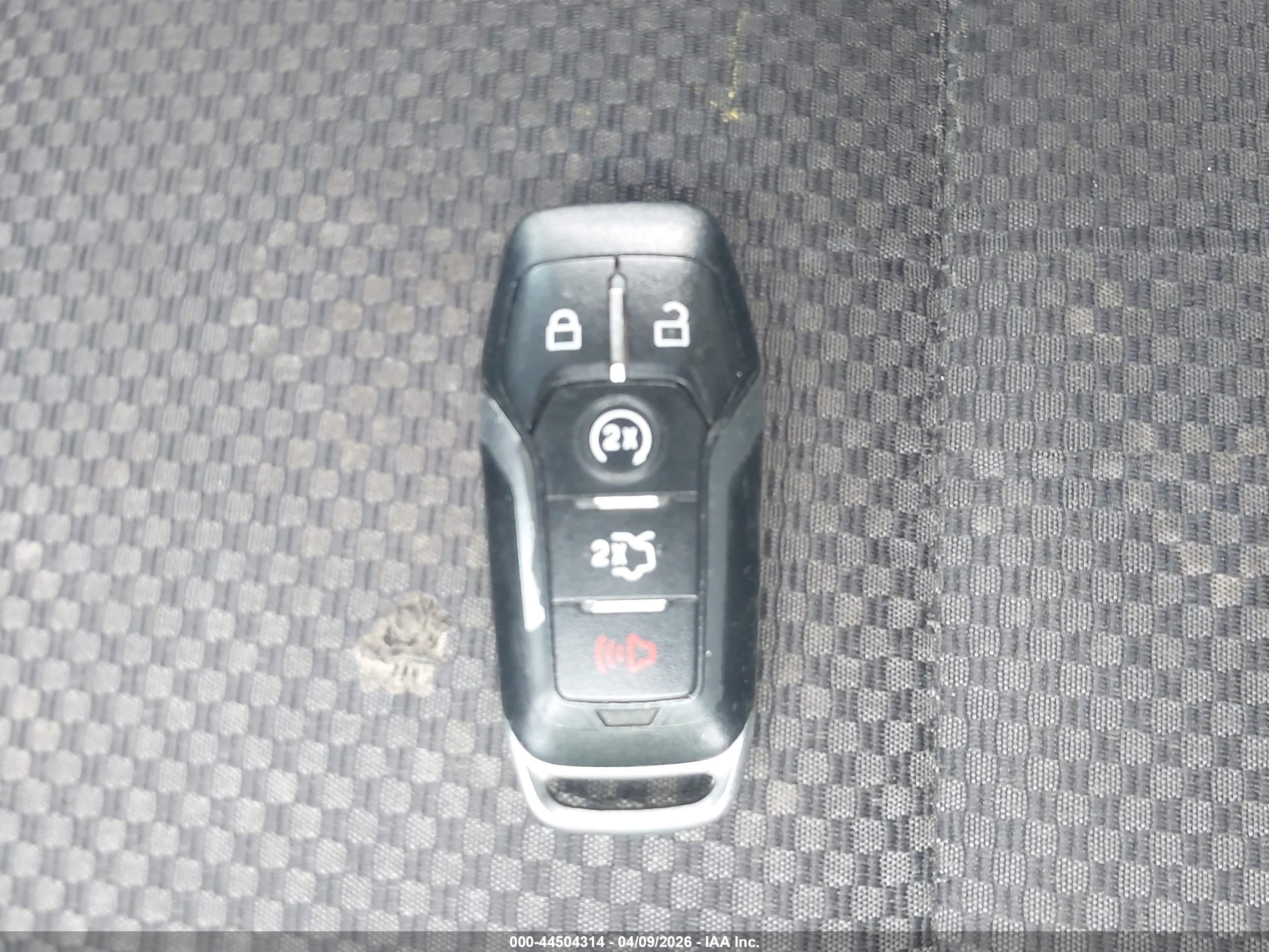 FORD FUSION image 11