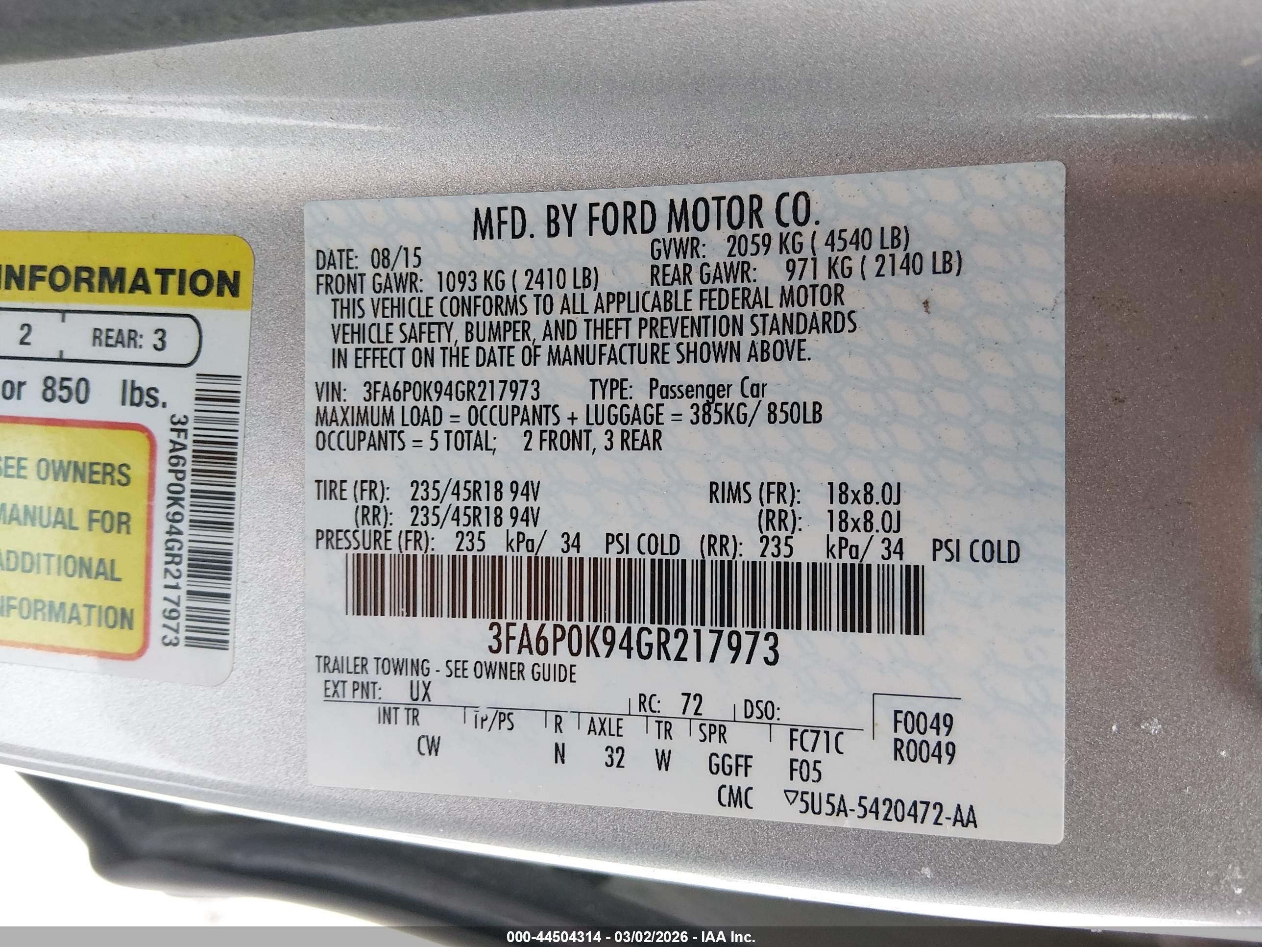 FORD FUSION image 9