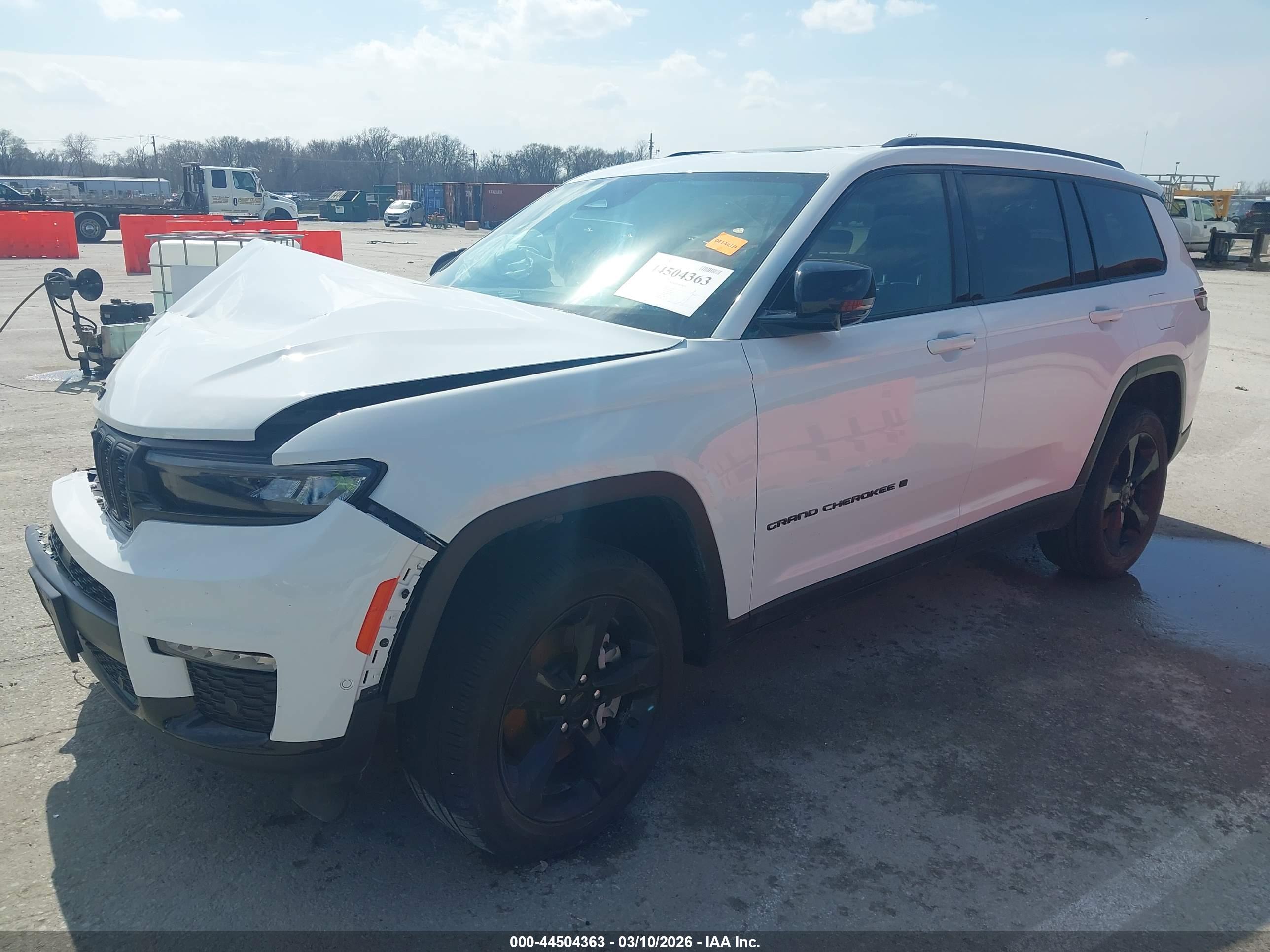 JEEP GRAND image 2