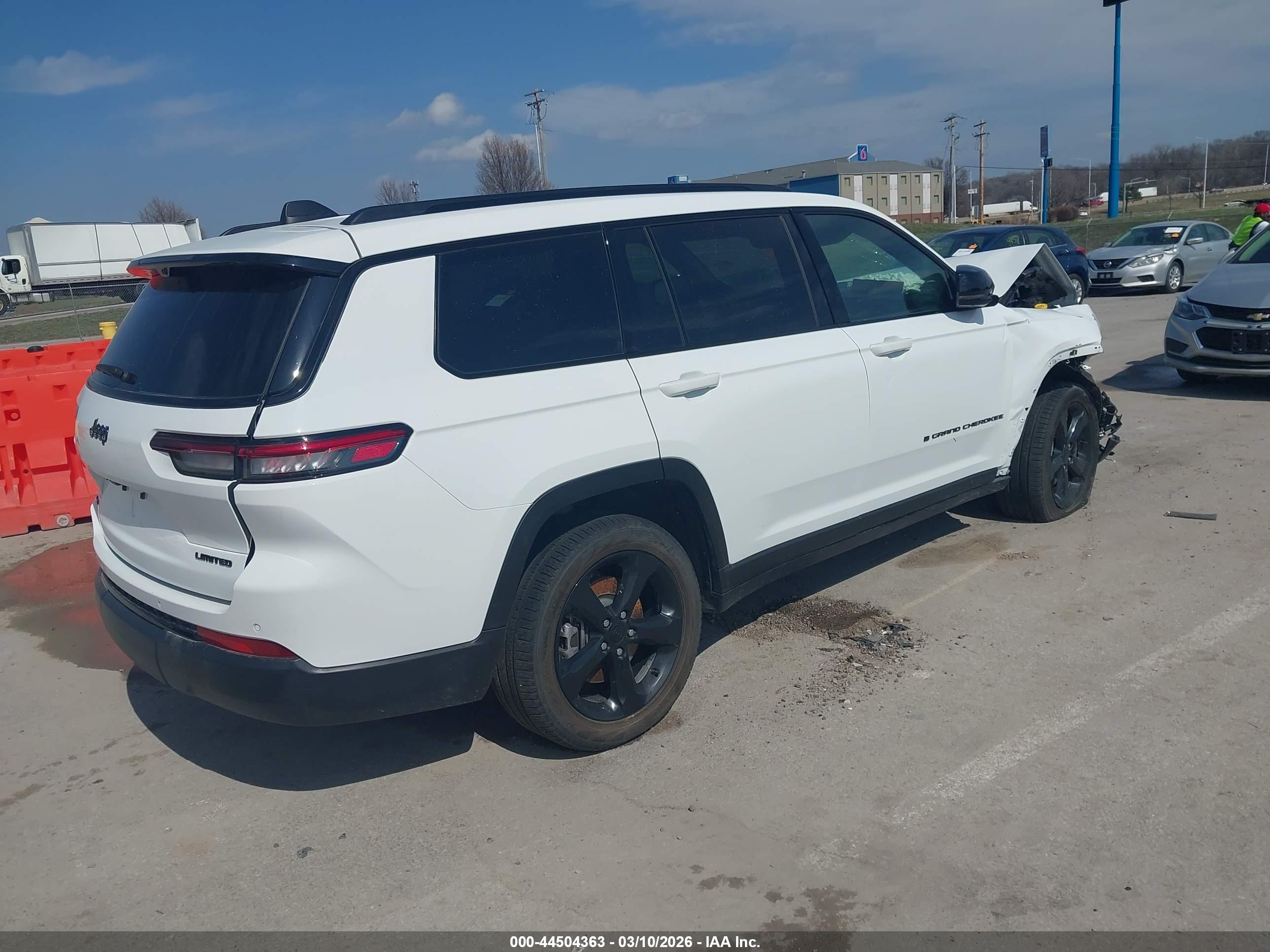 JEEP GRAND image 4