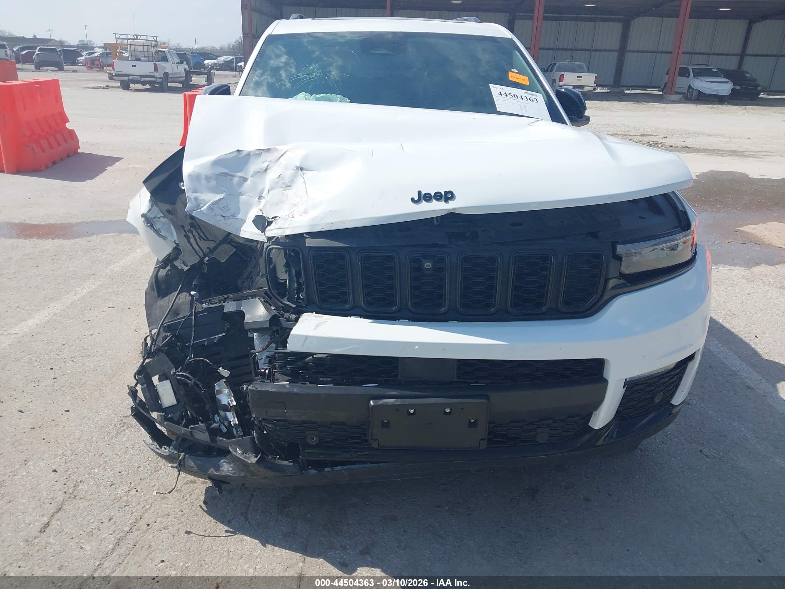 JEEP GRAND image 6