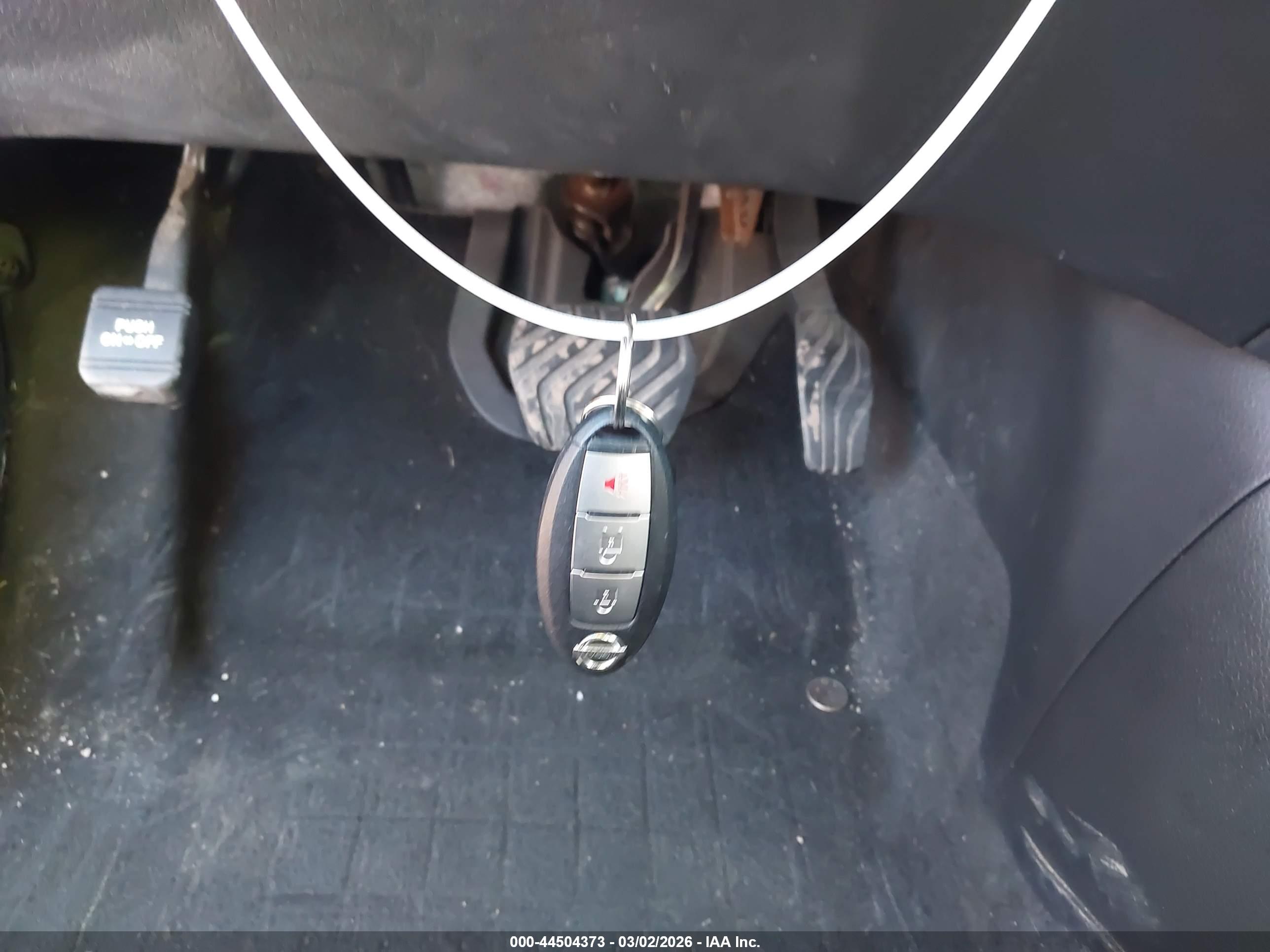 NISSAN ROGUE image 11
