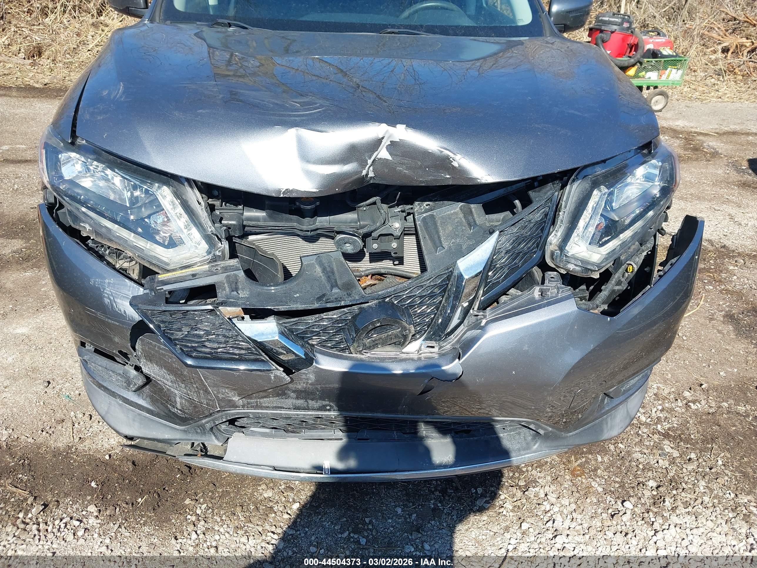NISSAN ROGUE image 6