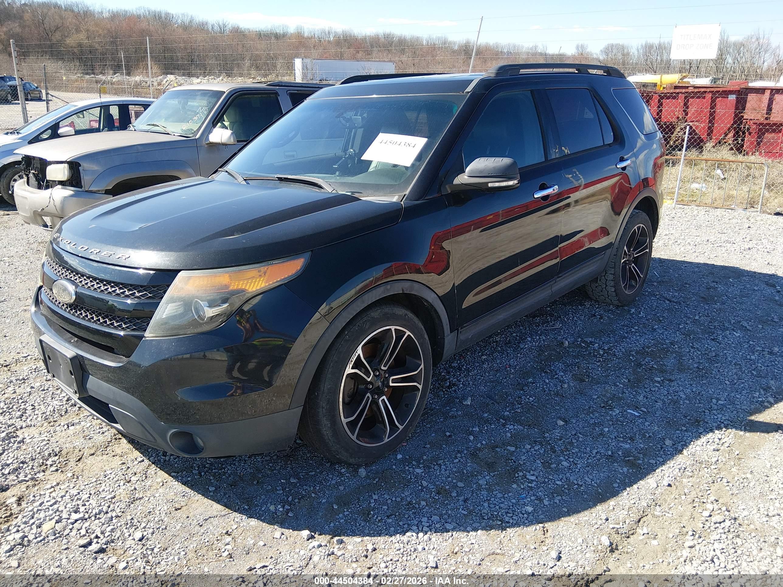 FORD EXPLORER image 2