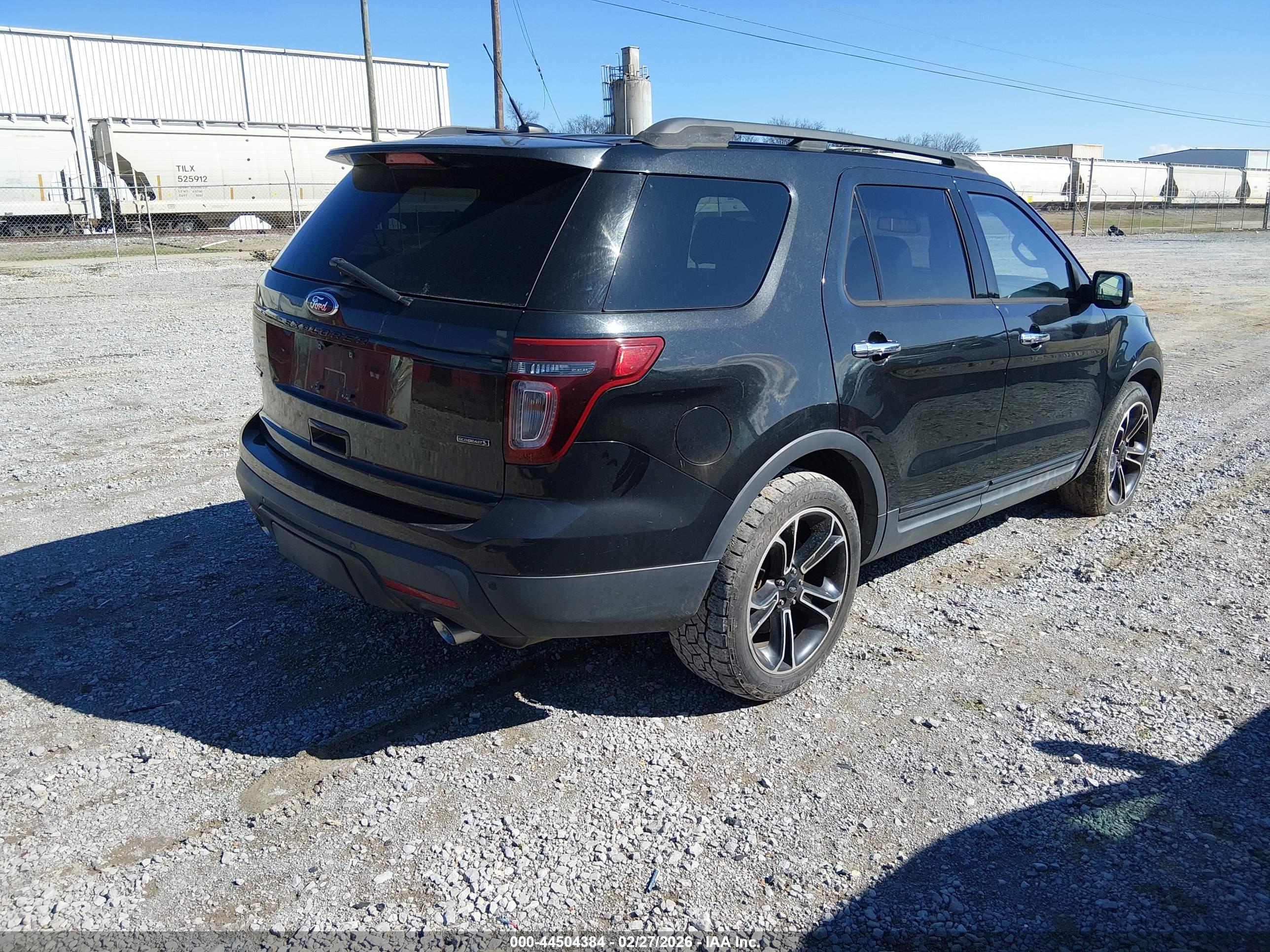 FORD EXPLORER image 4
