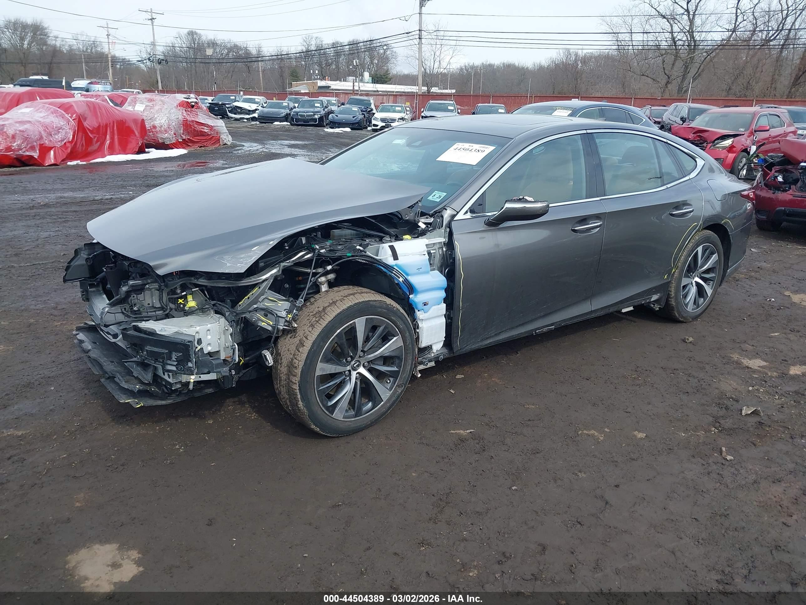 LEXUS LS image 6