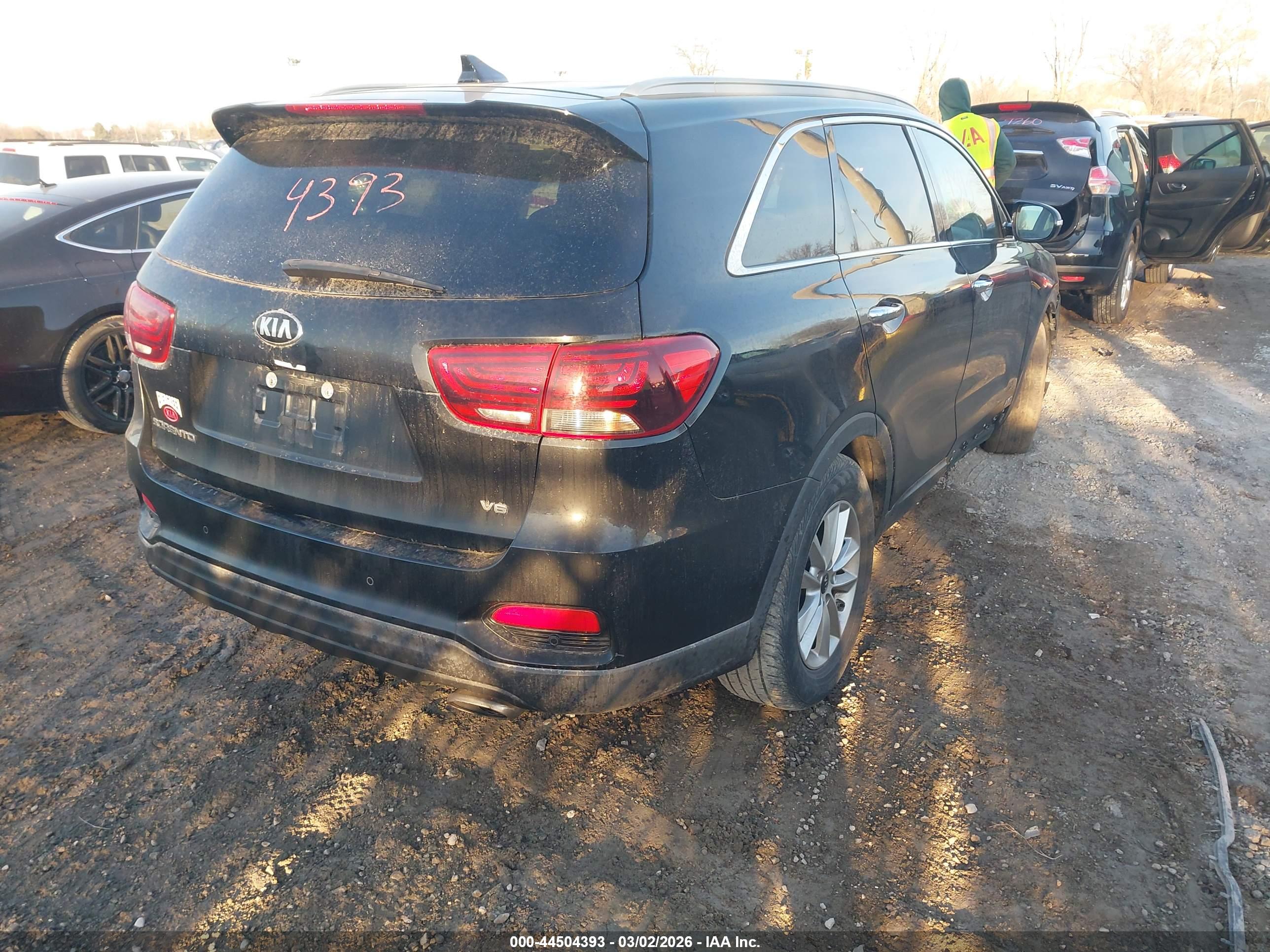 KIA SORENTO image 4