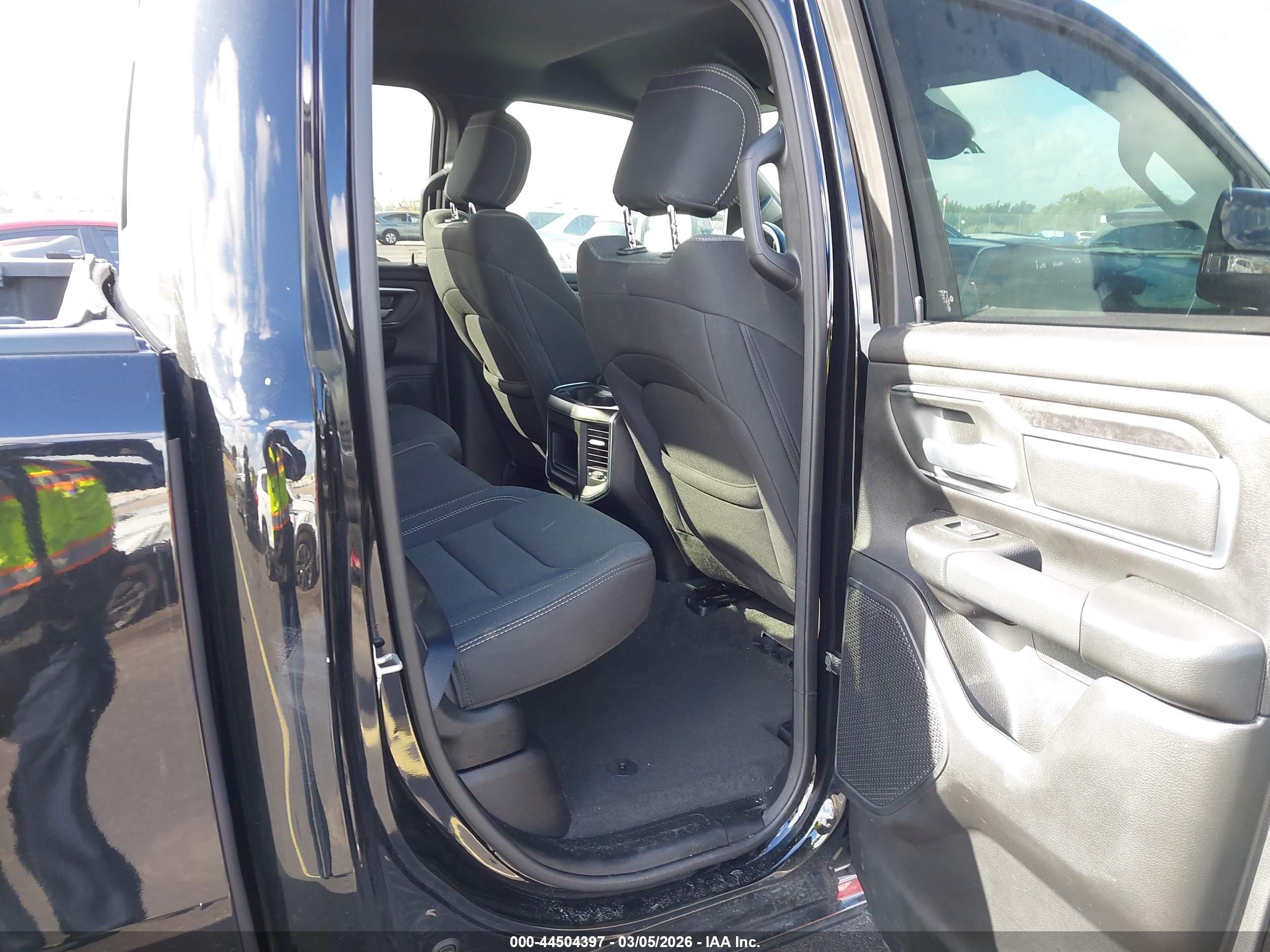 RAM 1500 image 8