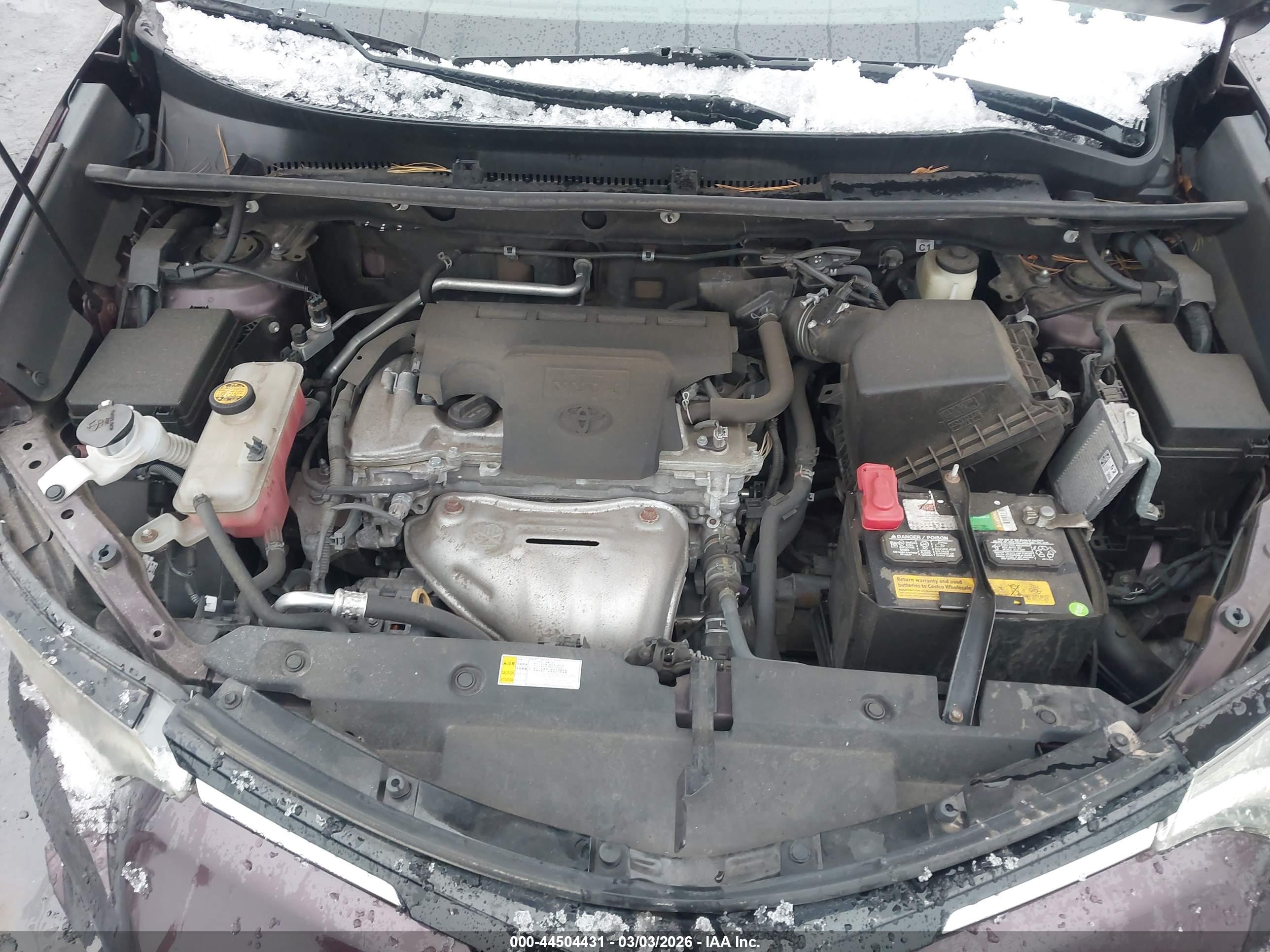 TOYOTA RAV4 image 10