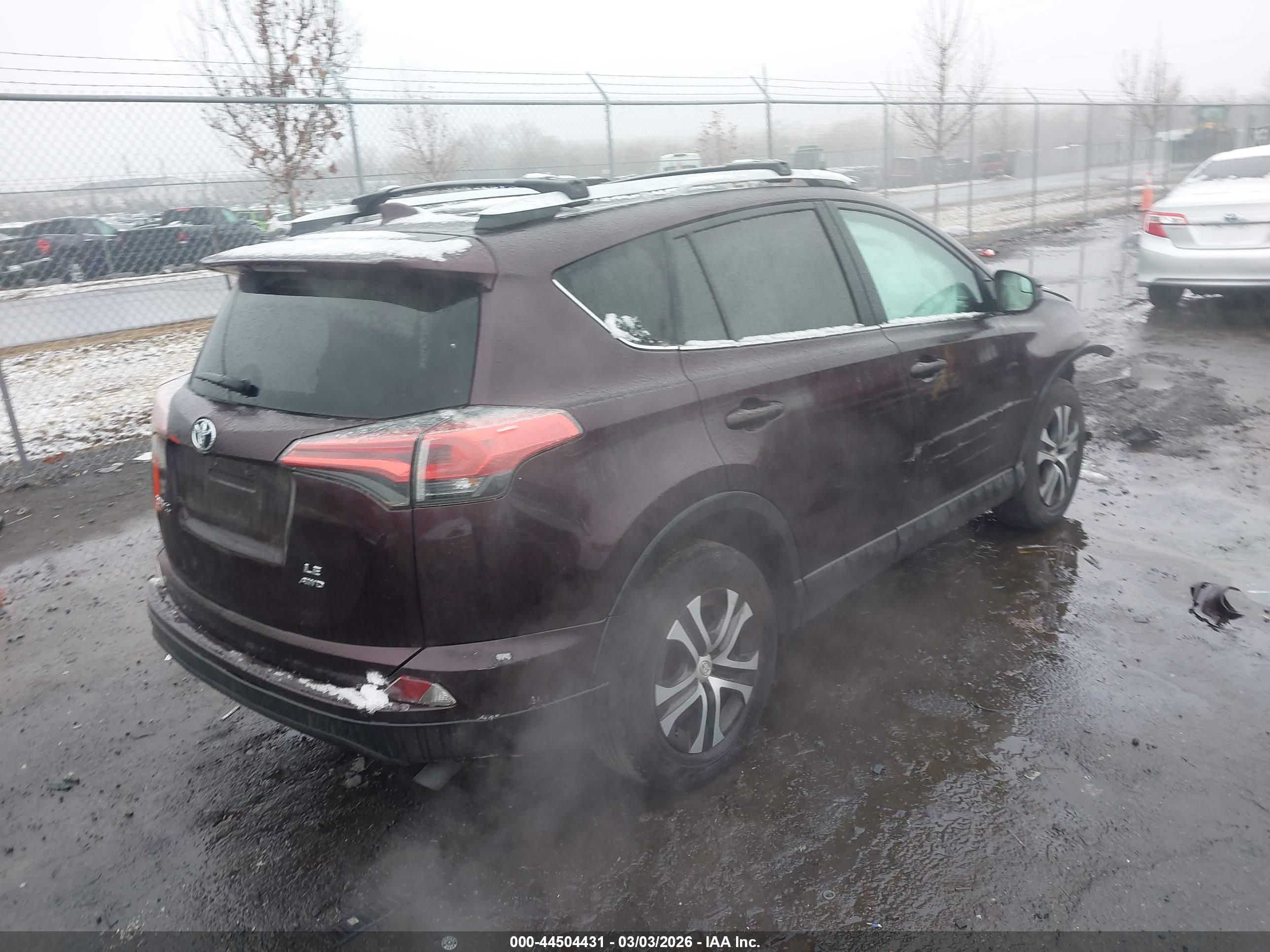 TOYOTA RAV4 image 4