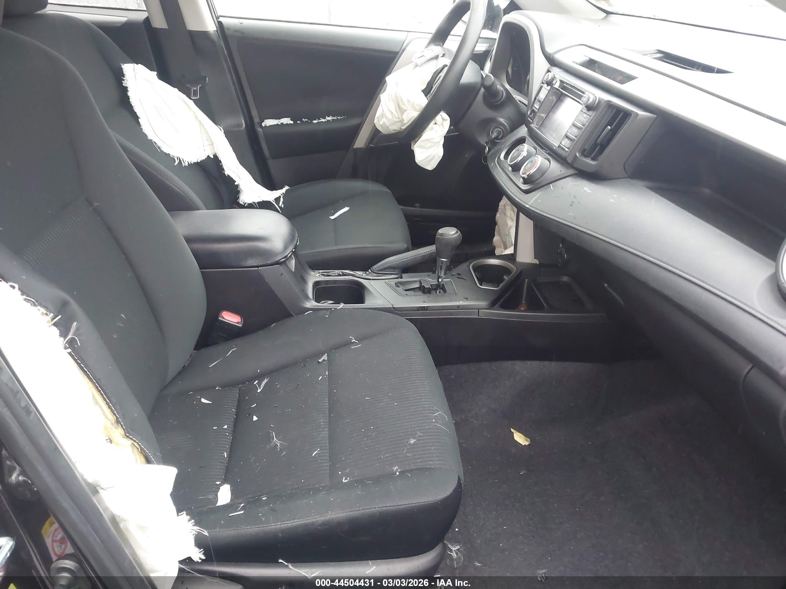TOYOTA RAV4 image 5