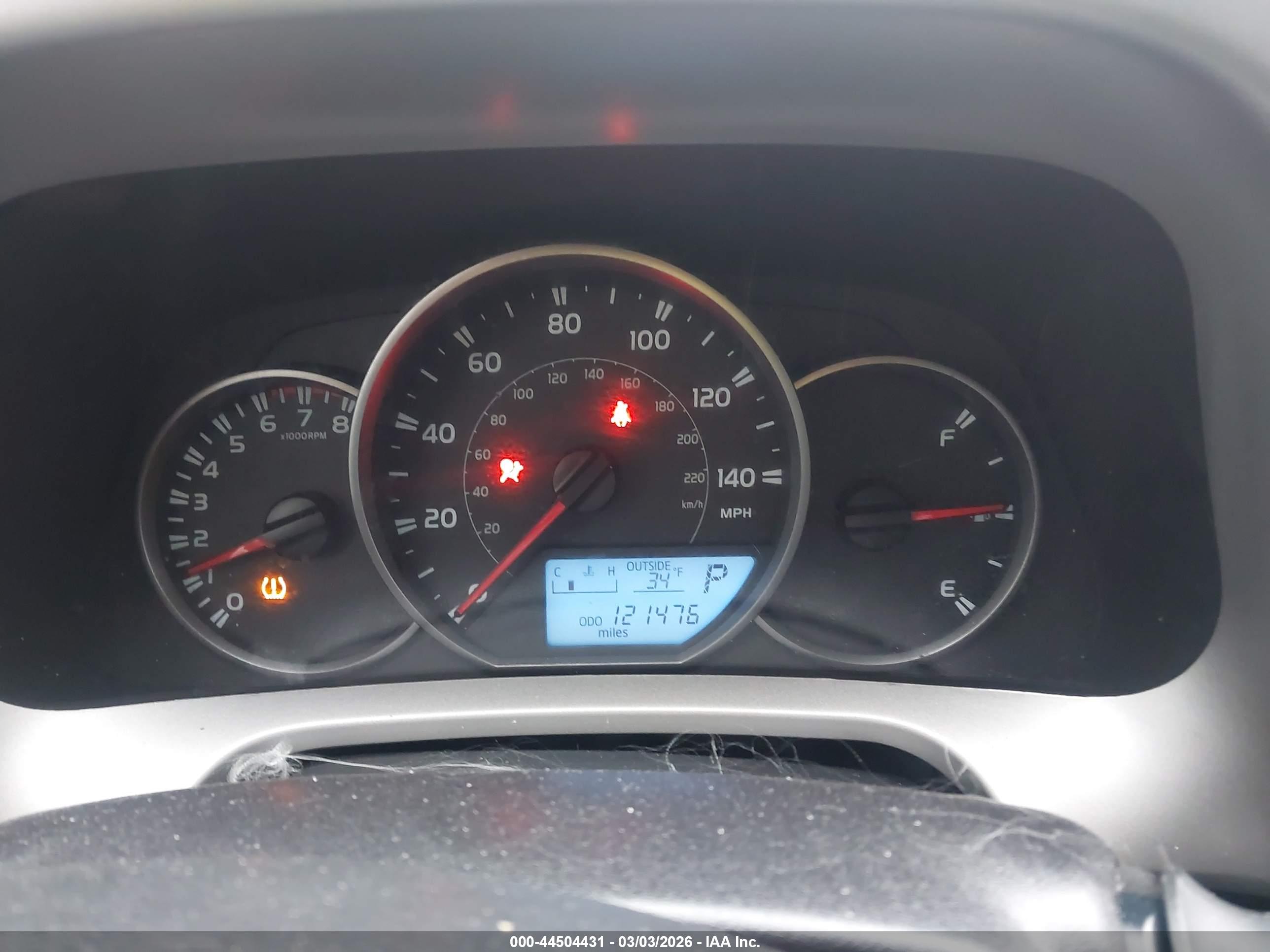 TOYOTA RAV4 image 7