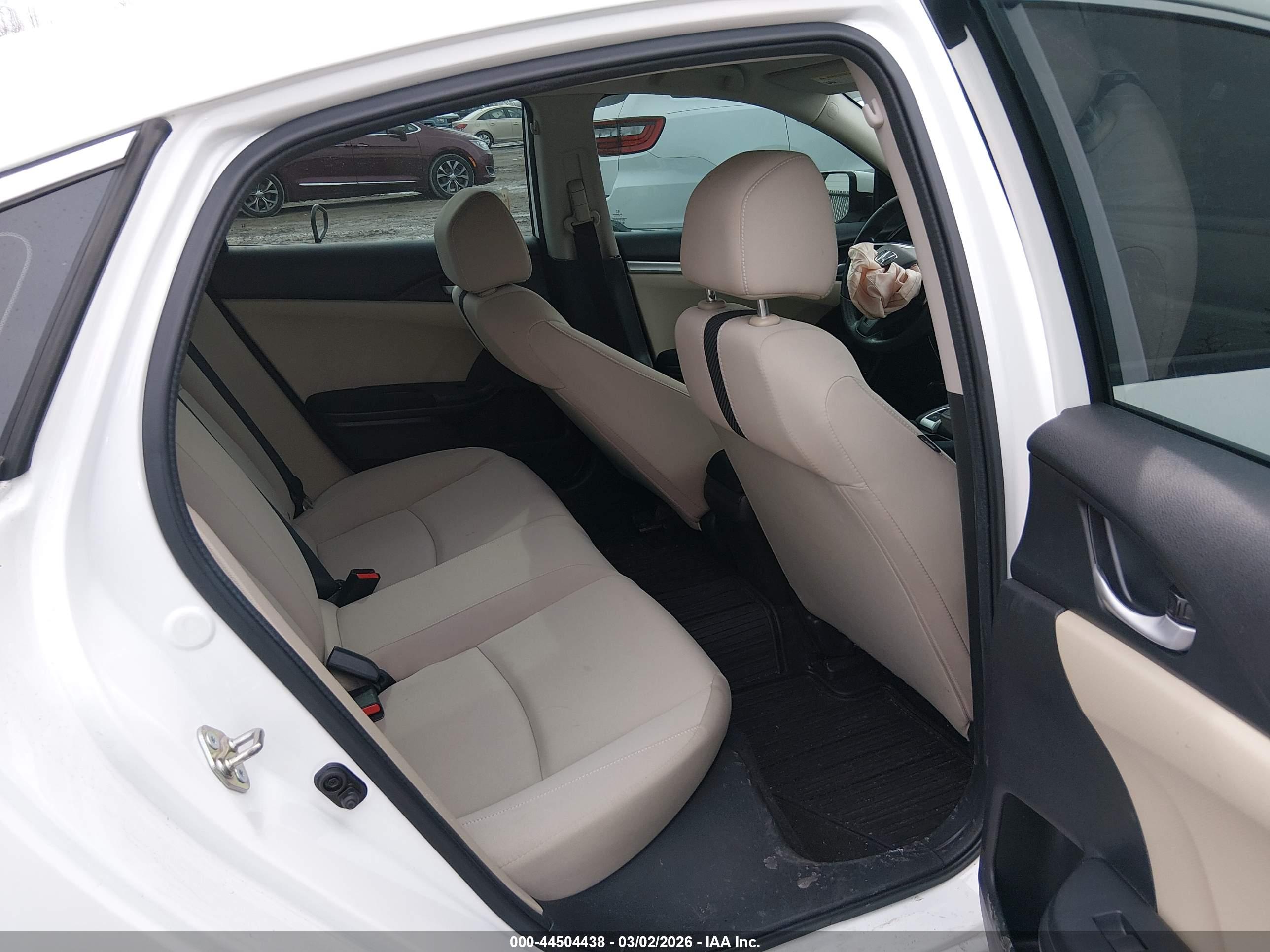 HONDA CIVIC image 8