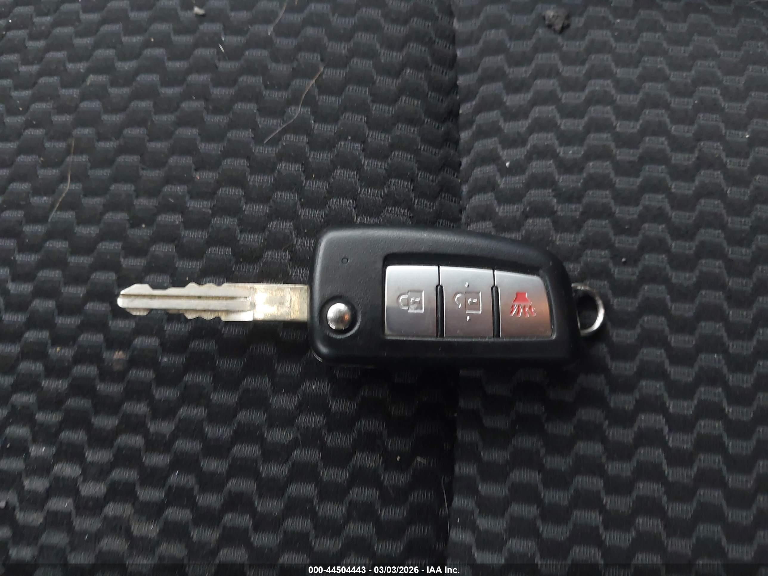 NISSAN ROGUE image 11