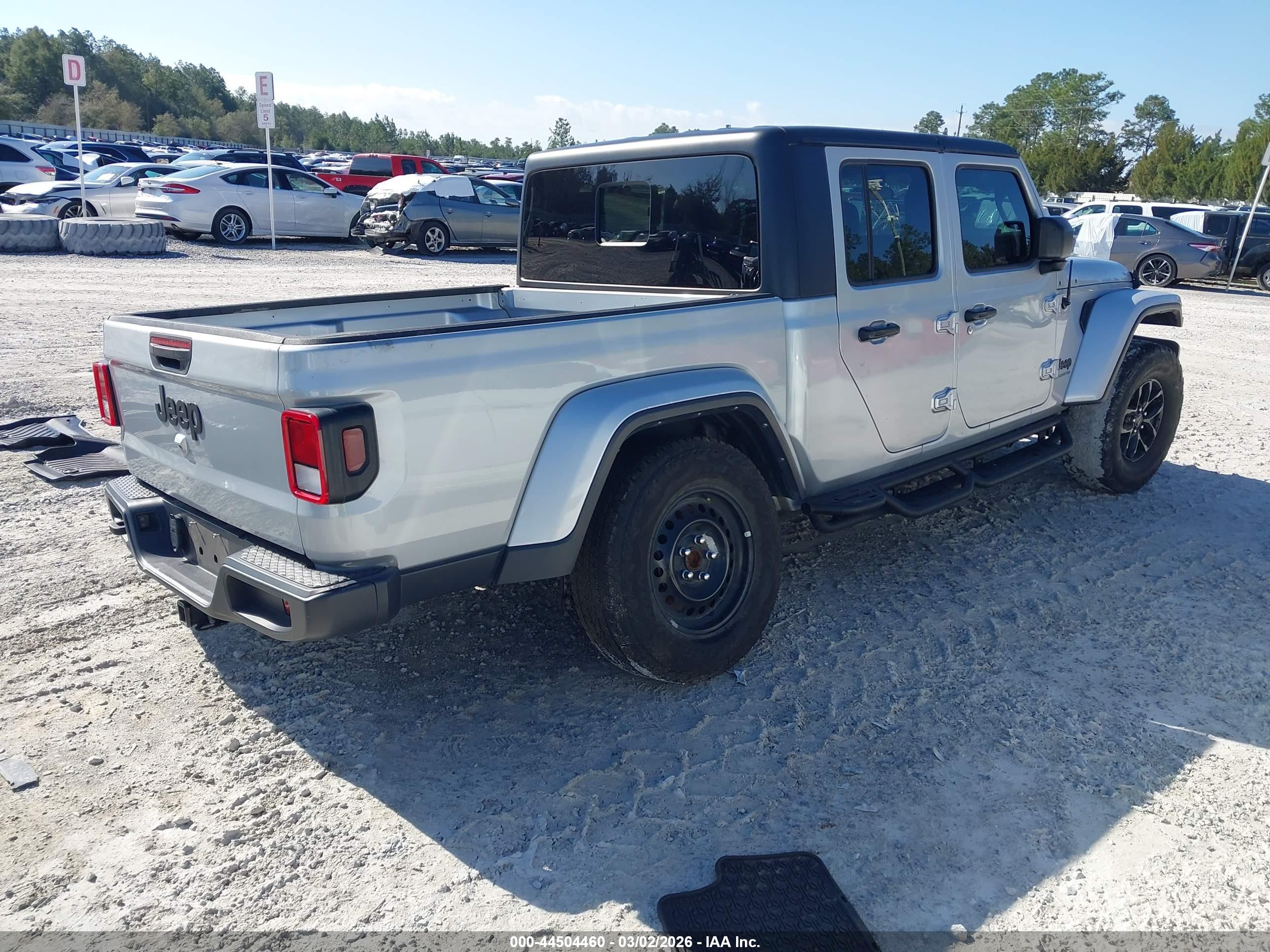 JEEP GLADIATOR image 4