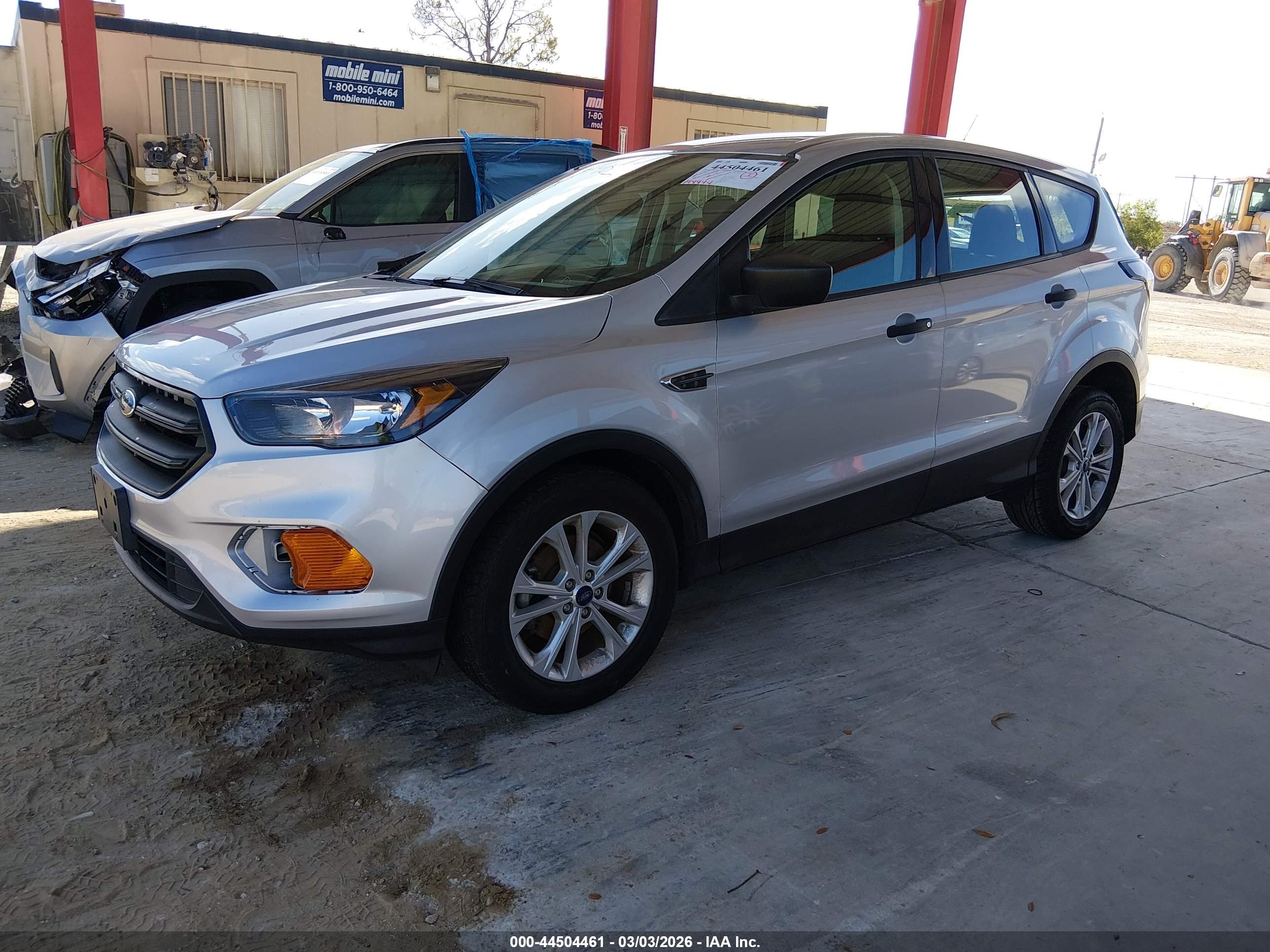 FORD ESCAPE image 2