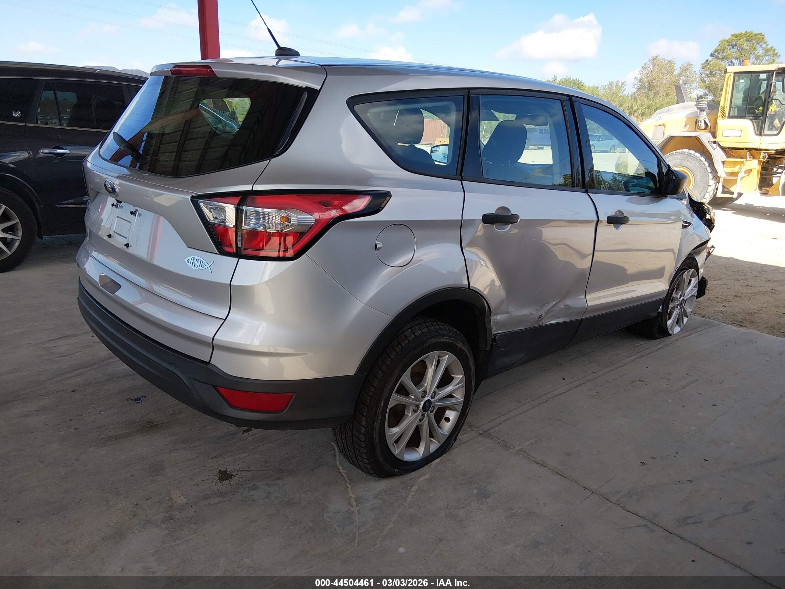 FORD ESCAPE image 4