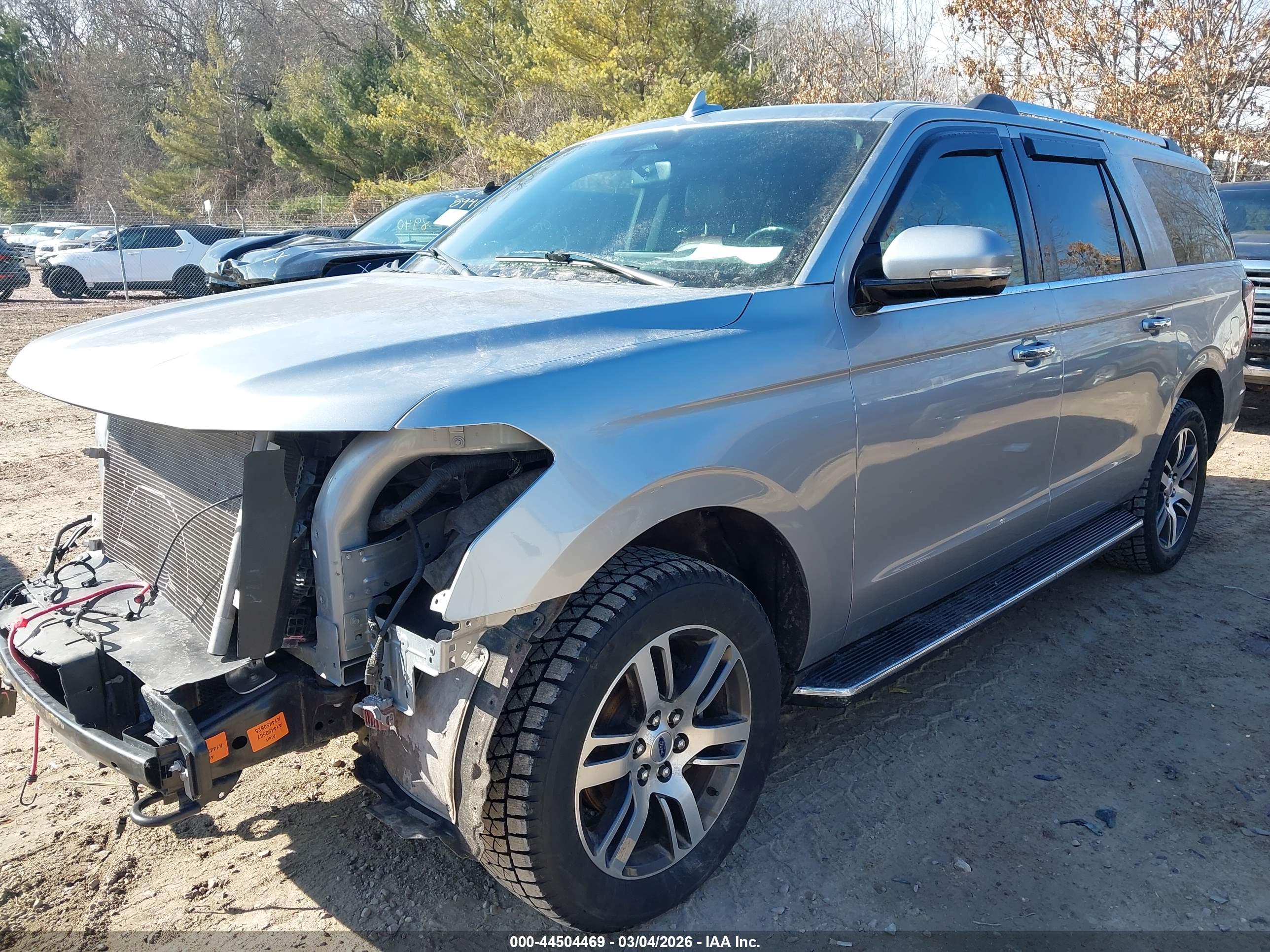 FORD EXPEDITION image 2