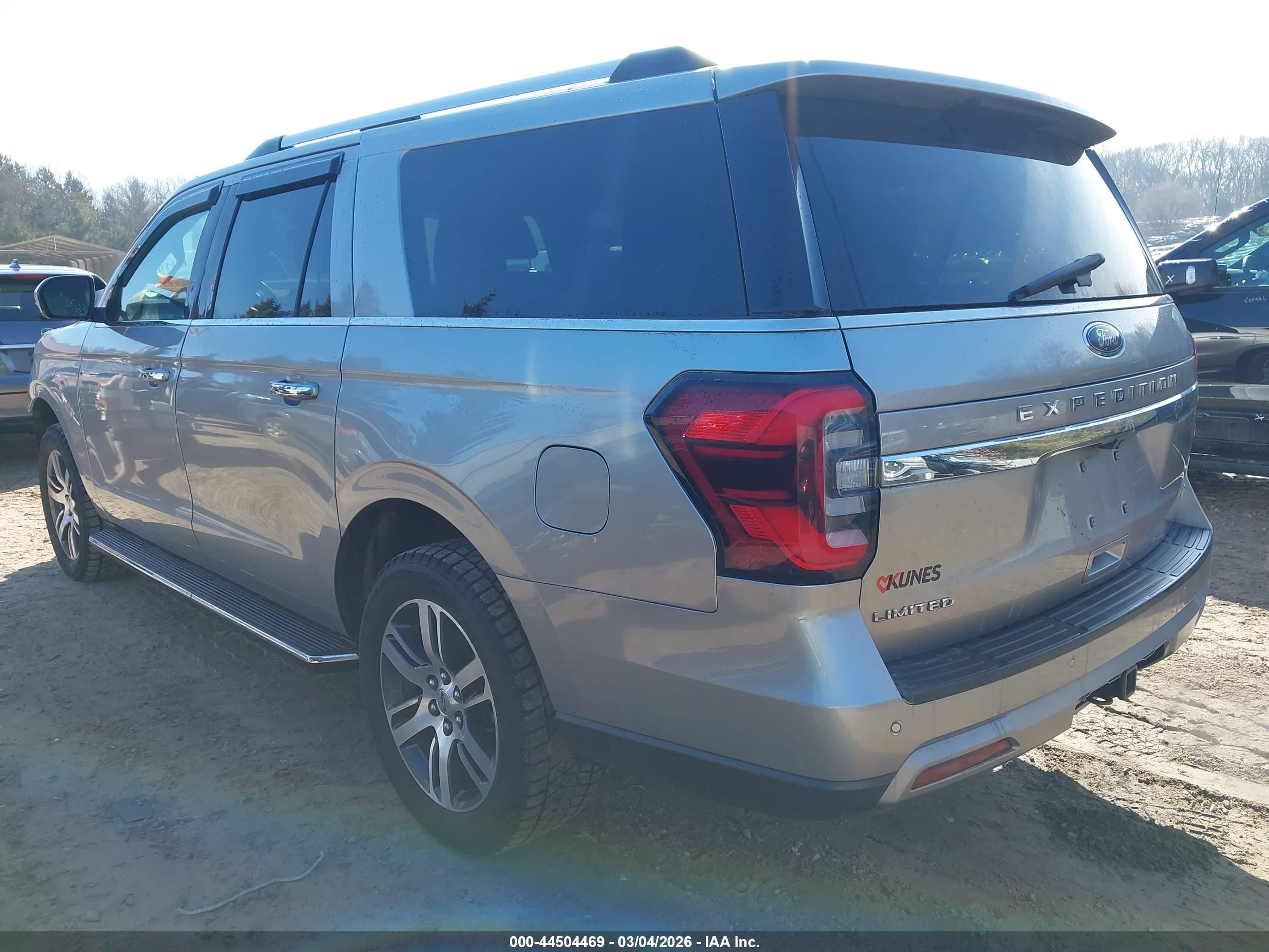 FORD EXPEDITION image 3