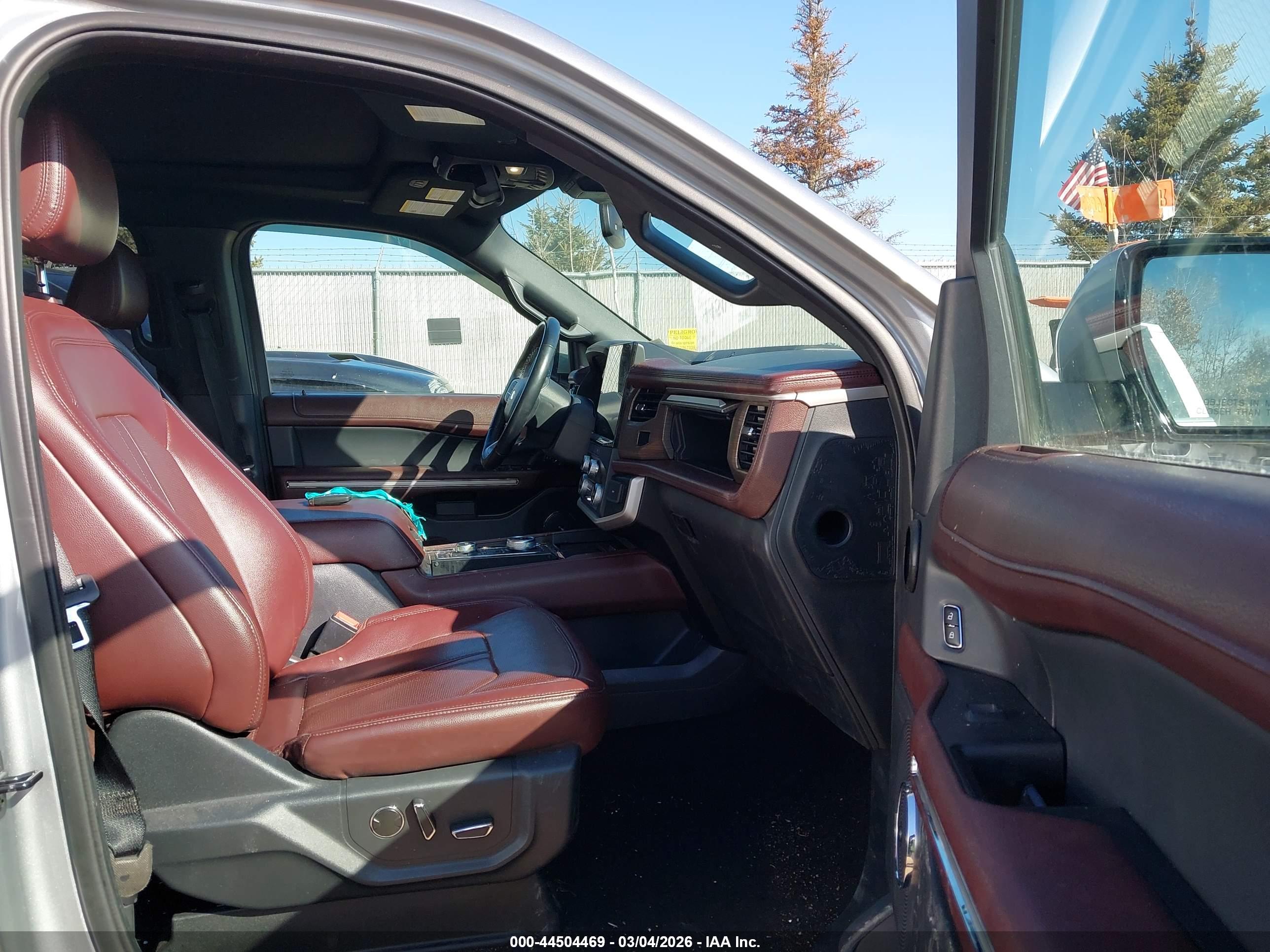 FORD EXPEDITION image 5
