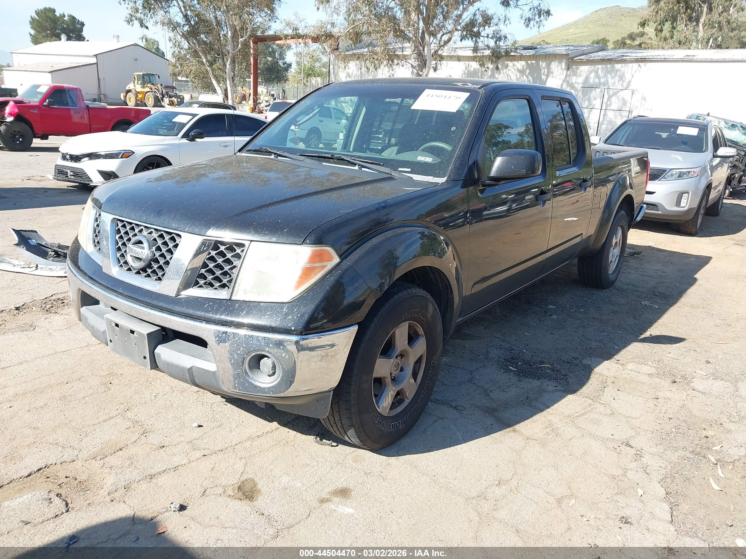 NISSAN FRONTIER image 2