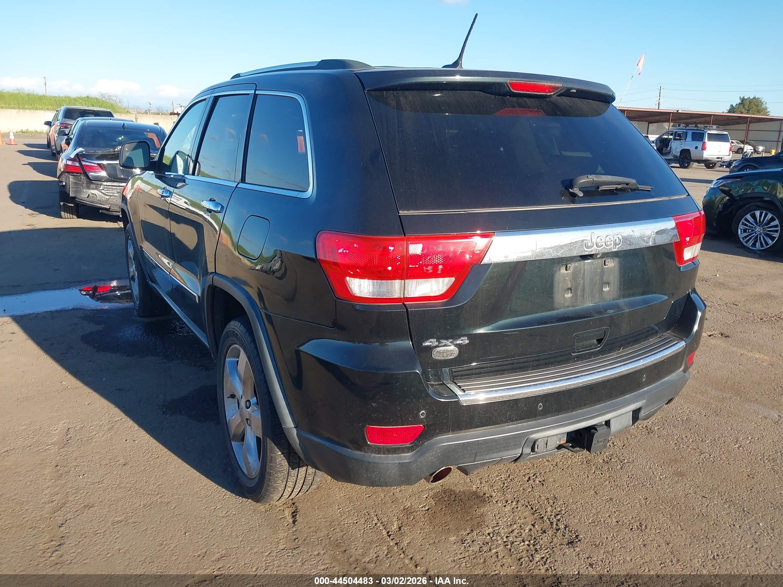 JEEP GRAND image 3