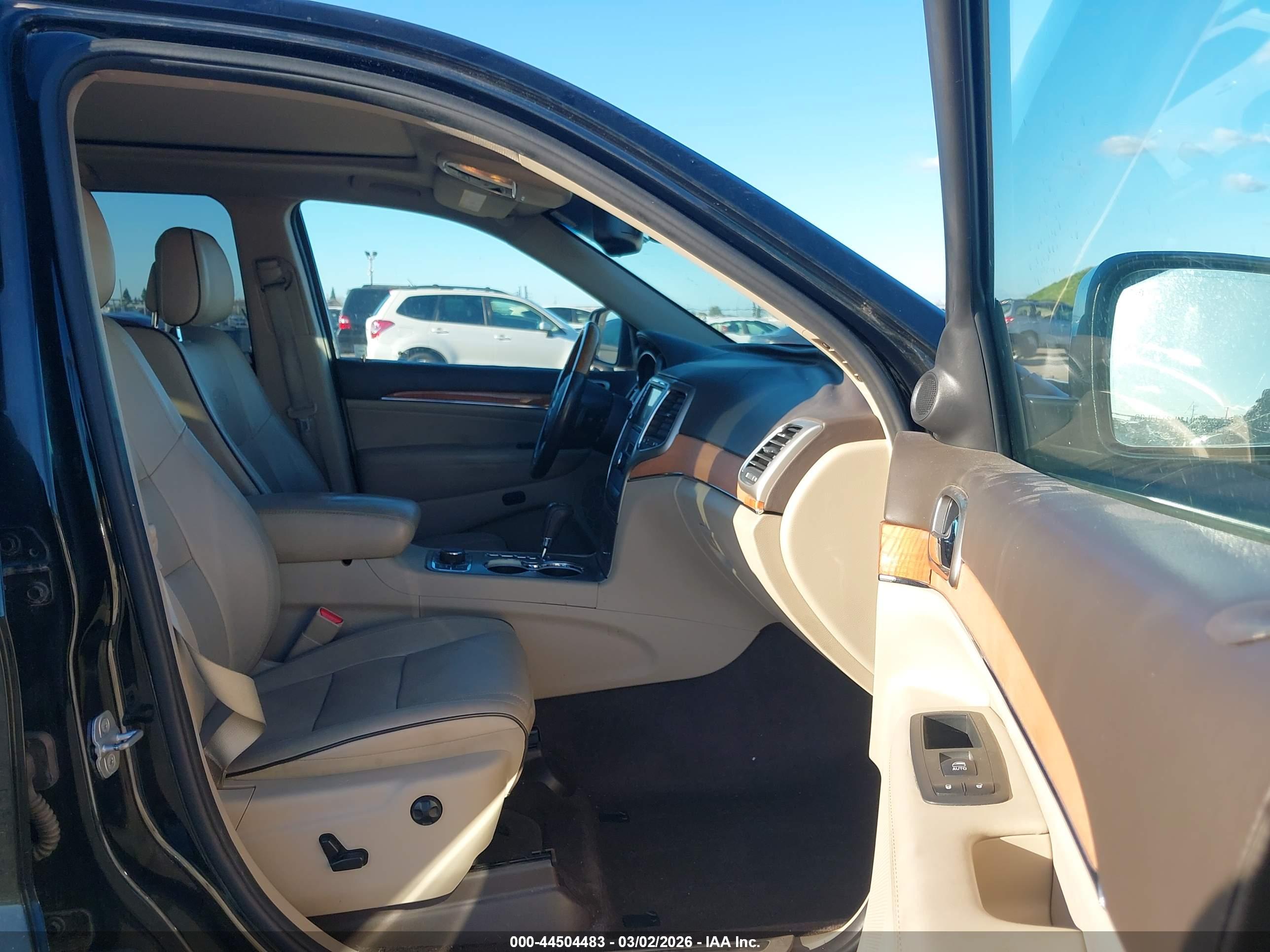JEEP GRAND image 5